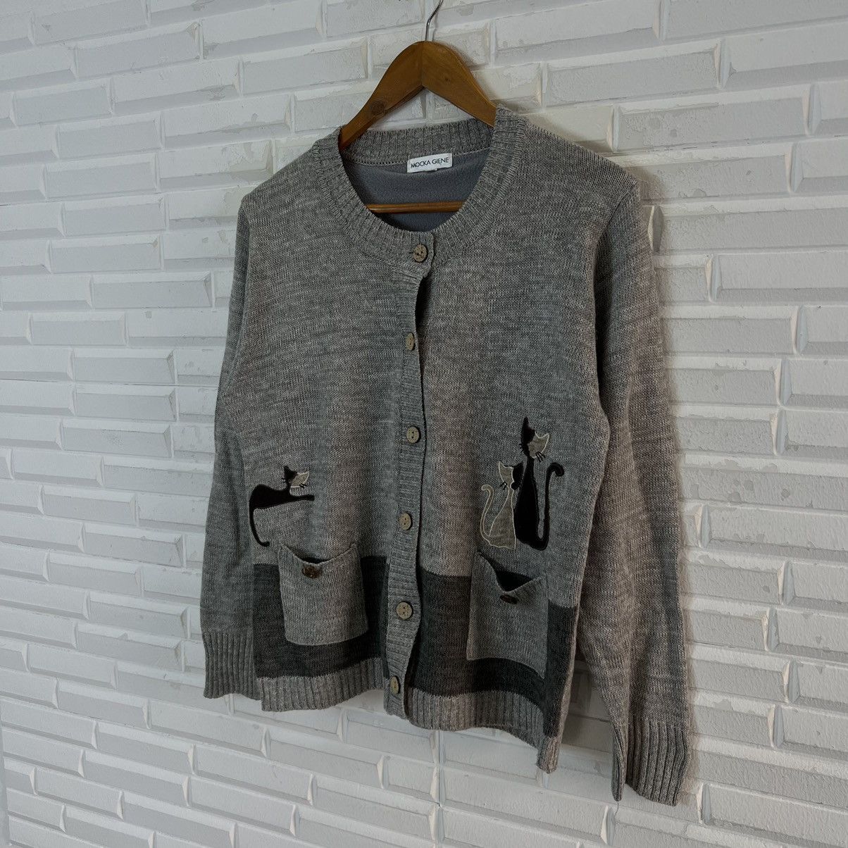 Japanese Brand VINTAGE MOCKA GIENE CARDIGAN BIG LOGO Size US M / EU 48-50 / 2 - 2 Thumbnail