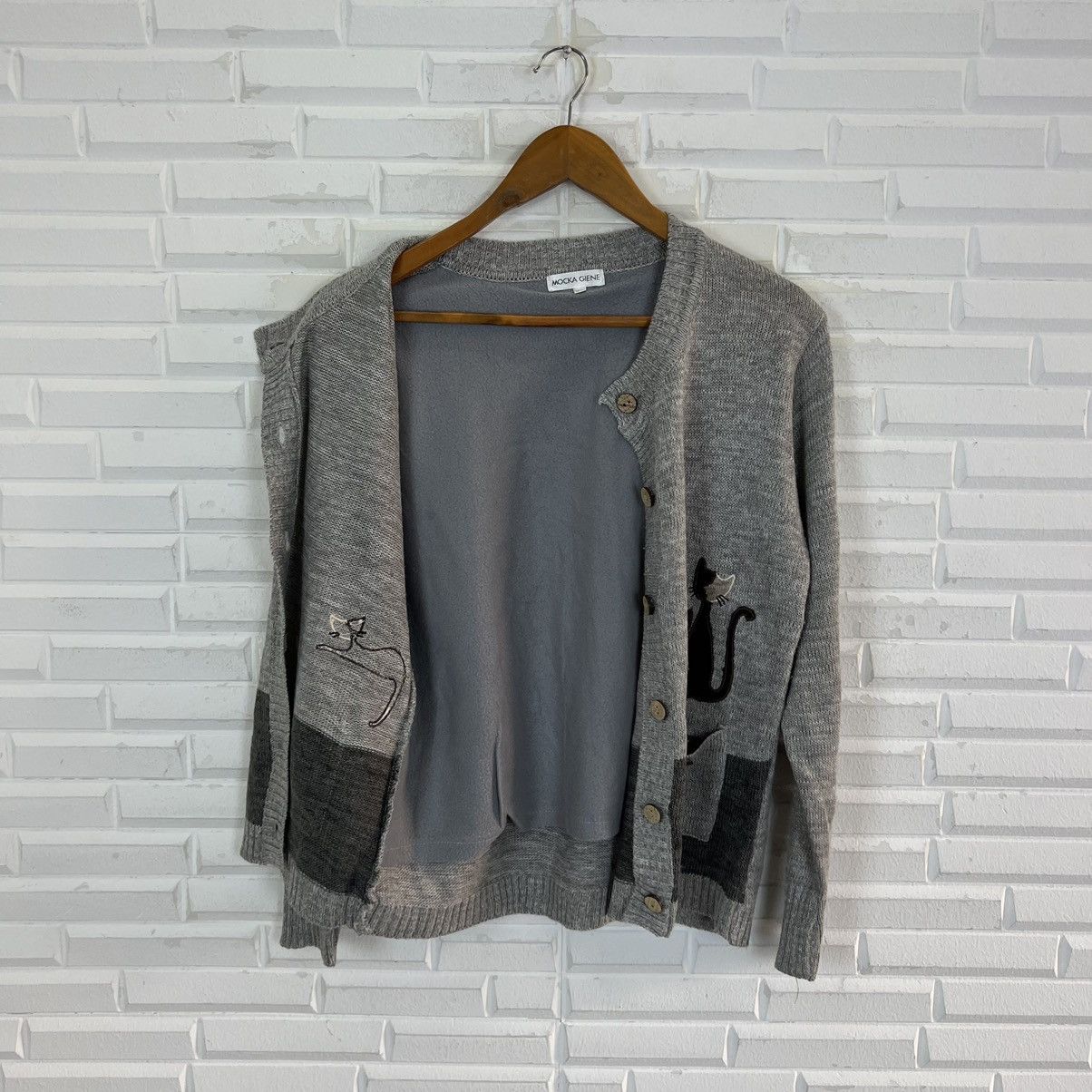 Japanese Brand VINTAGE MOCKA GIENE CARDIGAN BIG LOGO Size US M / EU 48-50 / 2 - 8 Thumbnail