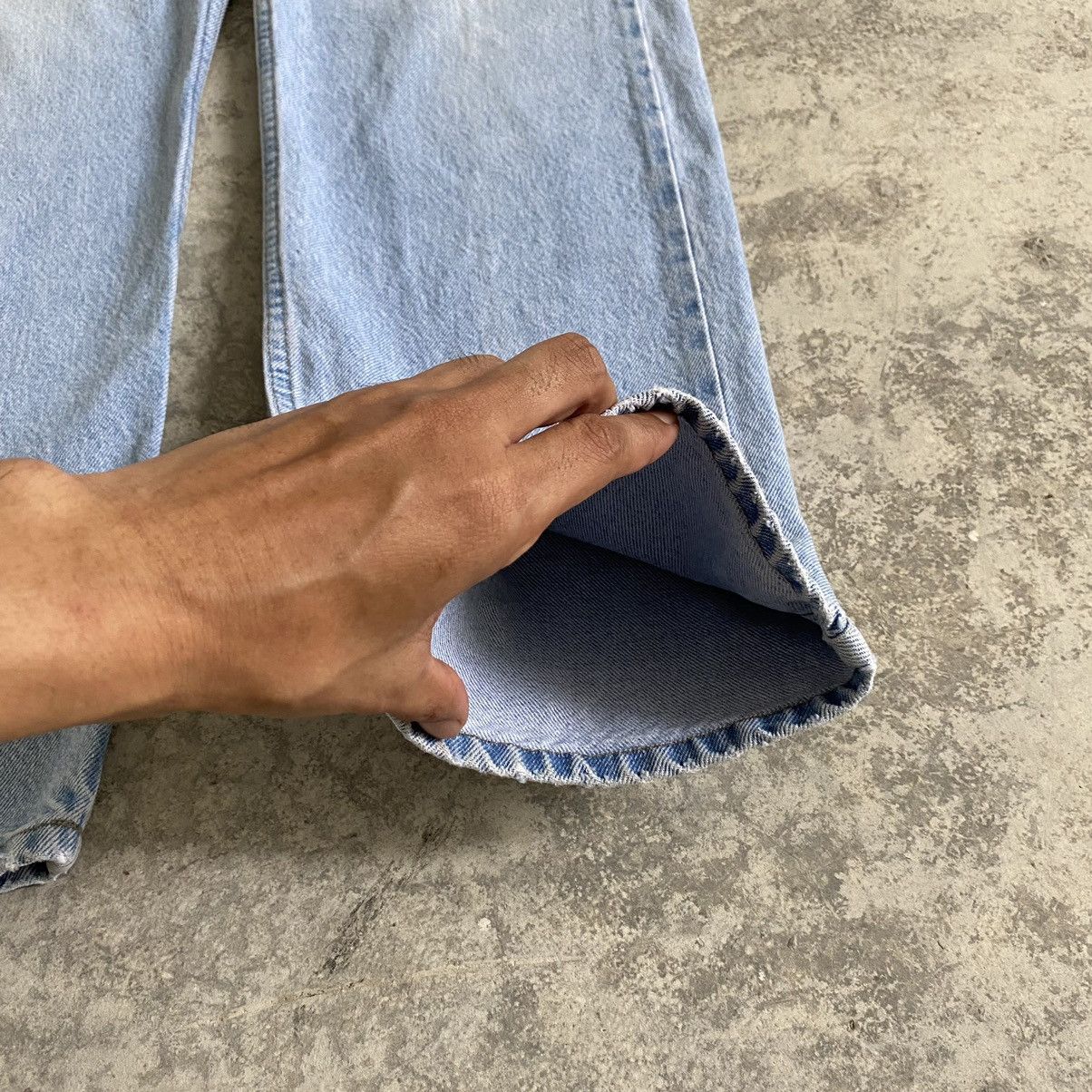 Carhartt × Vintage Vintage Carhartt Relaxed Fit Light Blue Denim Jeans Size US 35 - 7 Thumbnail