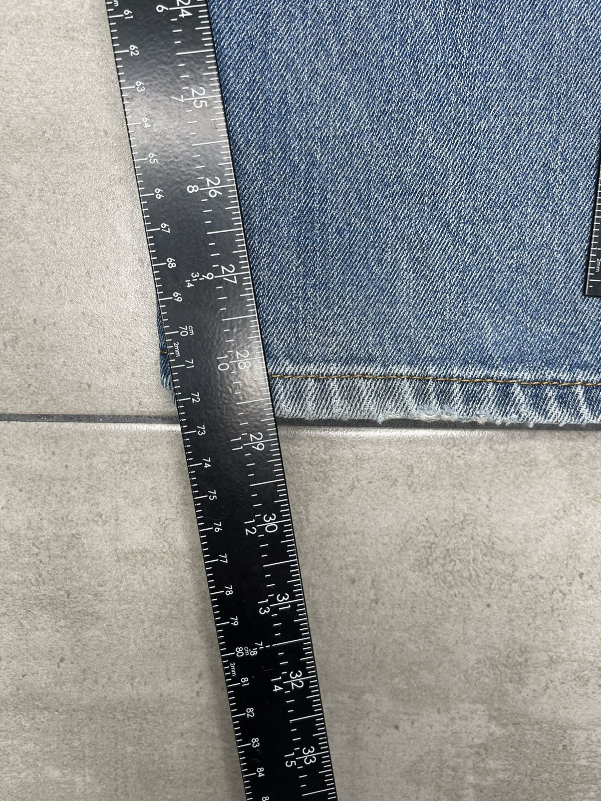 Levi's Vintage Clothing Vintage Levi’s red tab 550 - relaxed fit Size US 34 / EU 50 - 4 Thumbnail