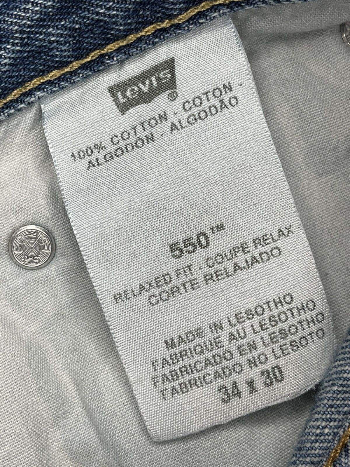 Levi's Vintage Clothing Vintage Levi’s red tab 550 - relaxed fit Size US 34 / EU 50 - 16 Thumbnail