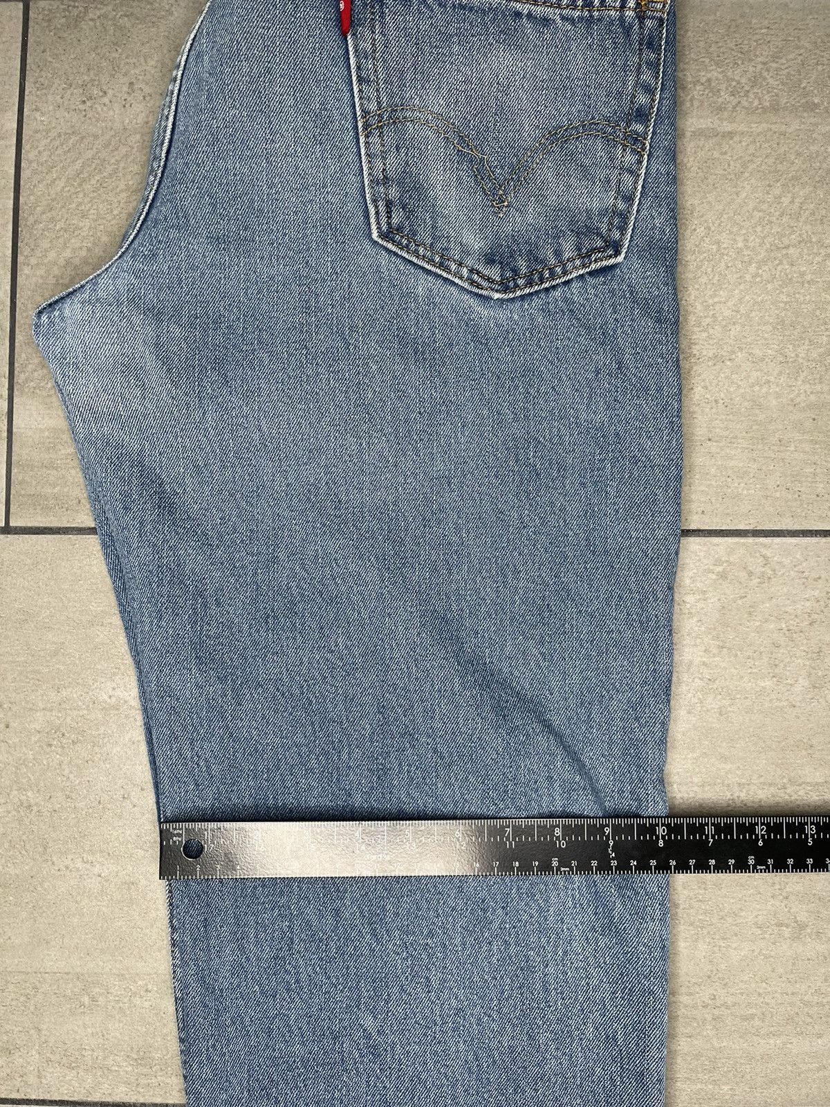 Levi's Vintage Clothing Vintage Levi’s red tab 550 - relaxed fit Size US 34 / EU 50 - 7 Thumbnail