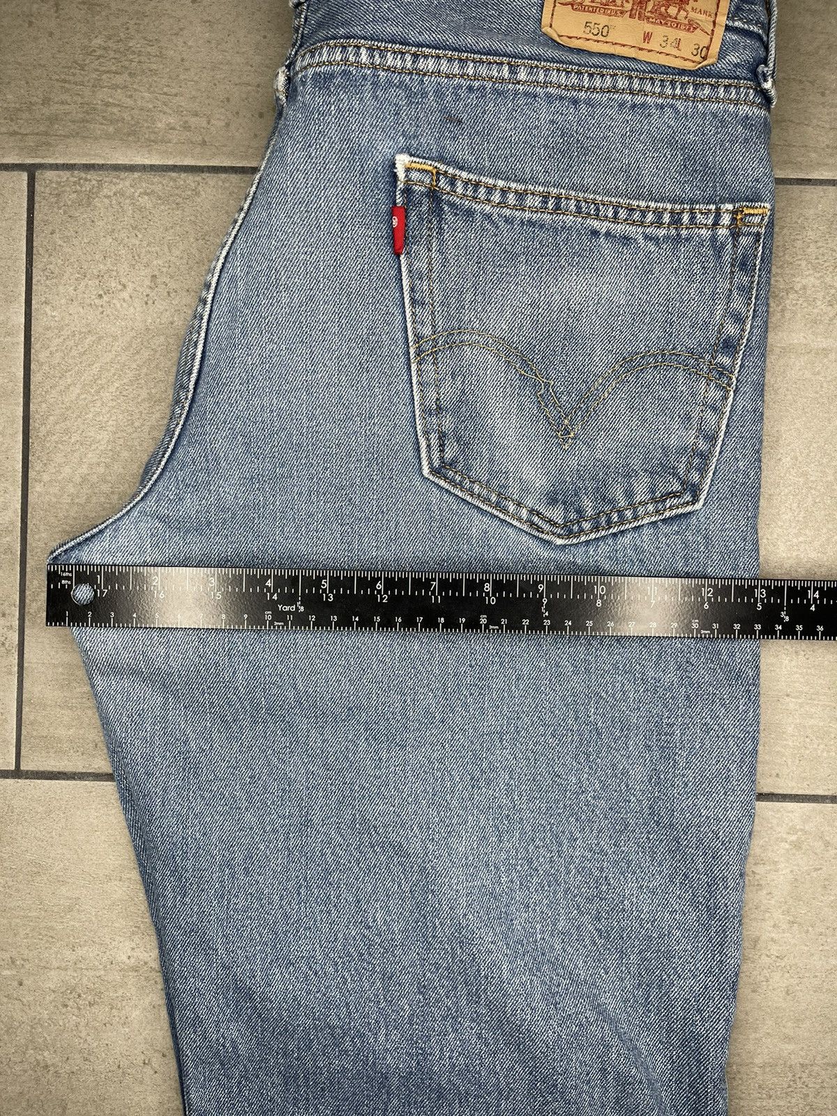 Levi's Vintage Clothing Vintage Levi’s red tab 550 - relaxed fit Size US 34 / EU 50 - 8 Thumbnail