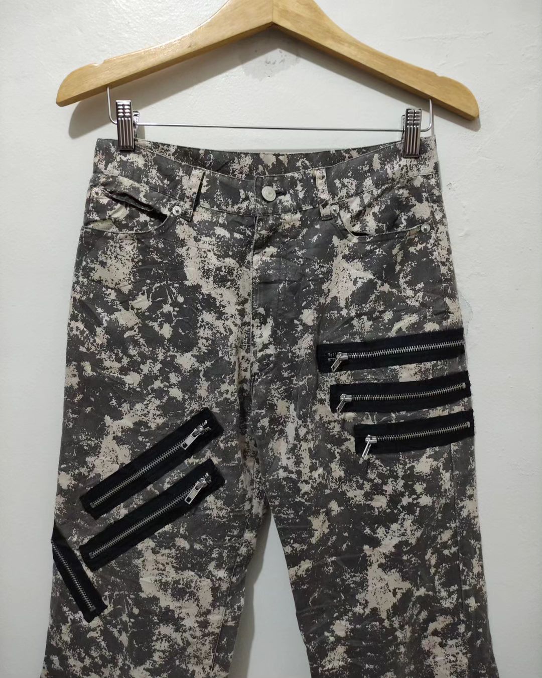 14th Addiction × Japanese Brand × Tornado Mart Burnings Sho Sho Camo Zip Bondage Tapestry Pants Size US 30 / EU 46 - 4 Thumbnail