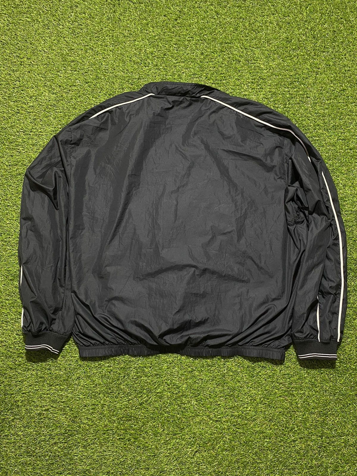 Nike Vintage 90s Nike light jacket streetwear y2k style size XL Size US XL / EU 56 / 4 - 4 Thumbnail