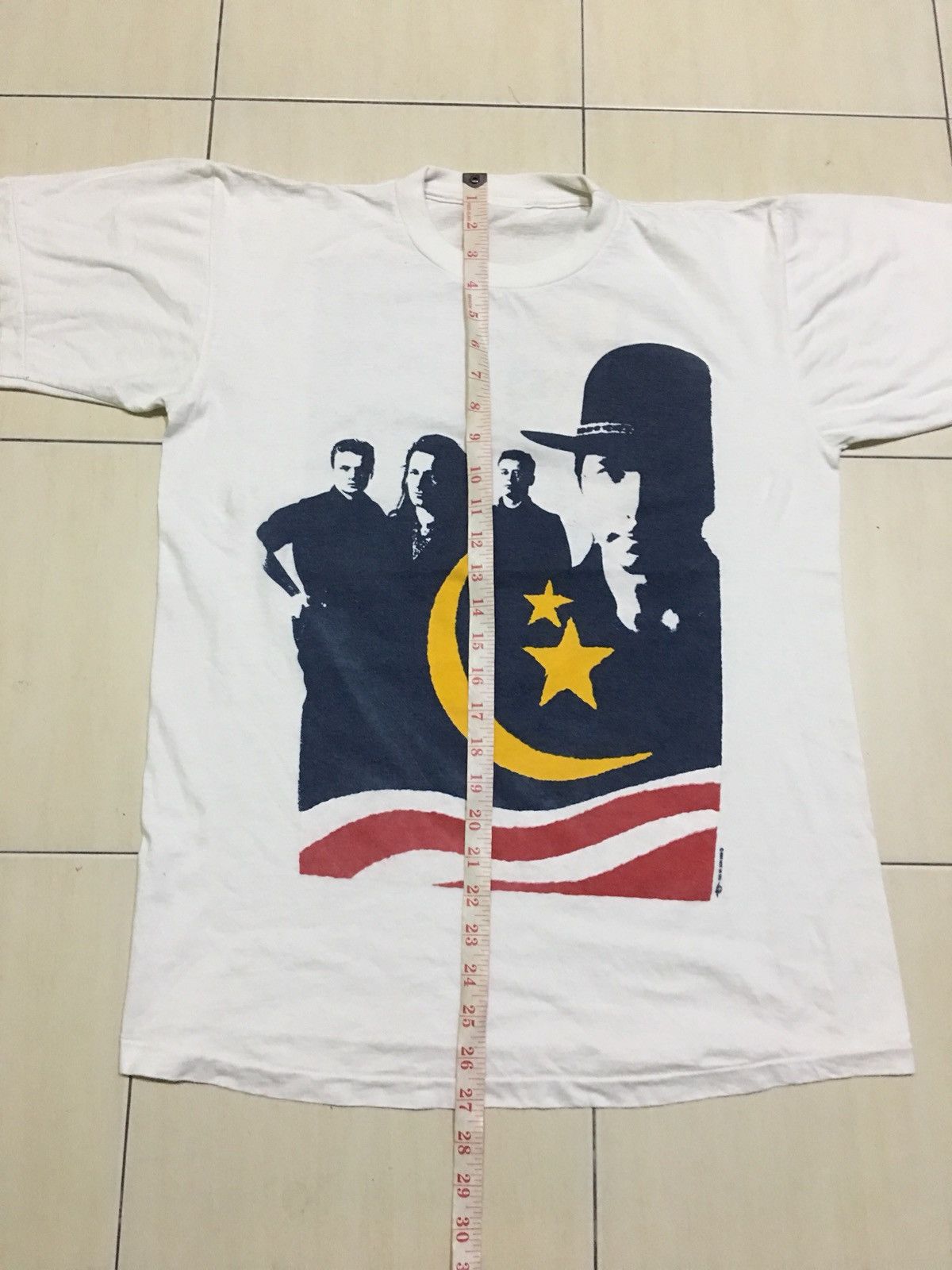 Band Tees Vintage 80s u2 not us tour 1989 band shirt Size US L / EU 52-54 / 3 - 7 Thumbnail