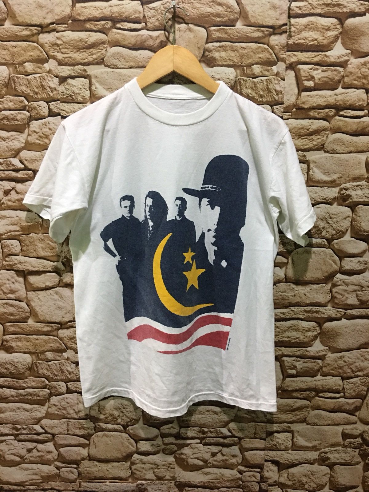 Band Tees Vintage 80s u2 not us tour 1989 band shirt Size US L / EU 52-54 / 3 - 1 Thumbnail
