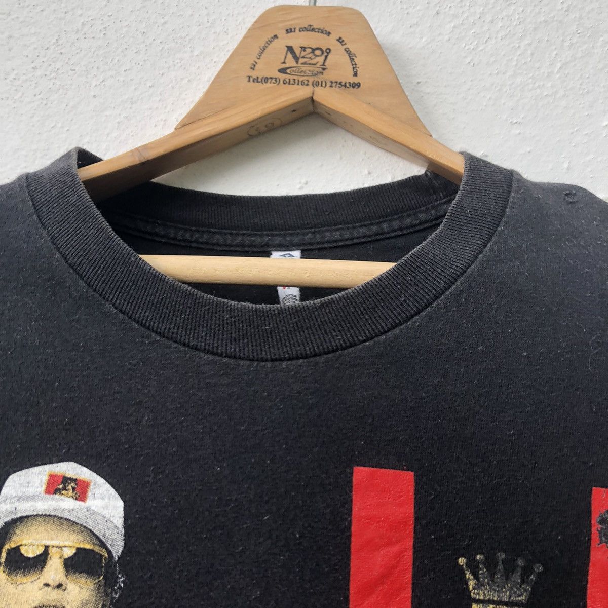 Band Tees Bruno Mars XXIV Magic DISCOTRON REMIX Tour Size US L / EU 52-54 / 3 - 6 Thumbnail