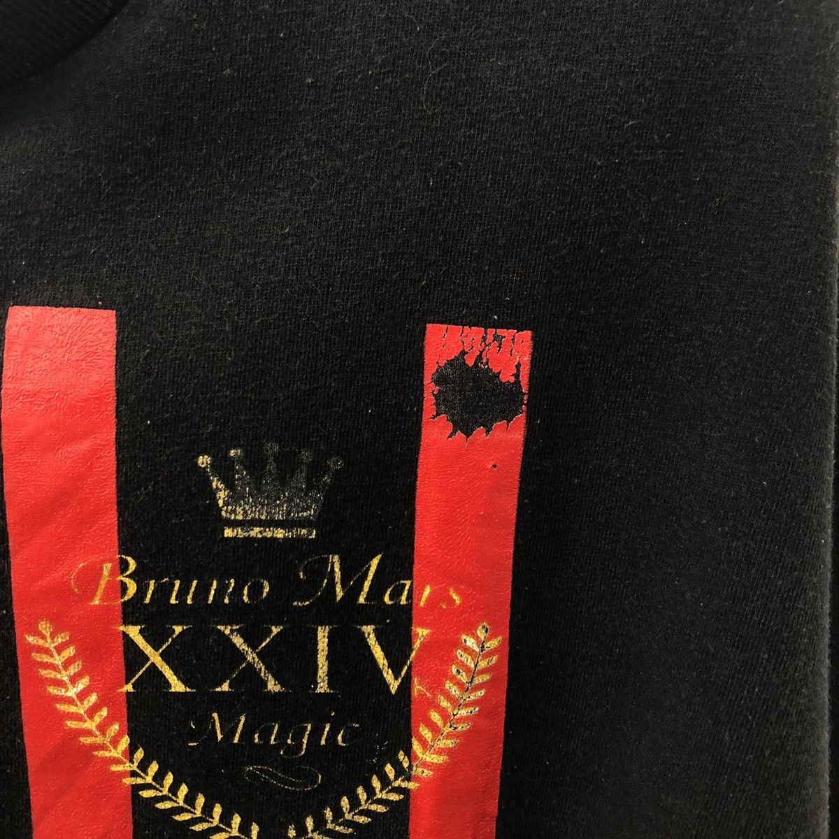 Band Tees Bruno Mars XXIV Magic DISCOTRON REMIX Tour Size US L / EU 52-54 / 3 - 12 Thumbnail
