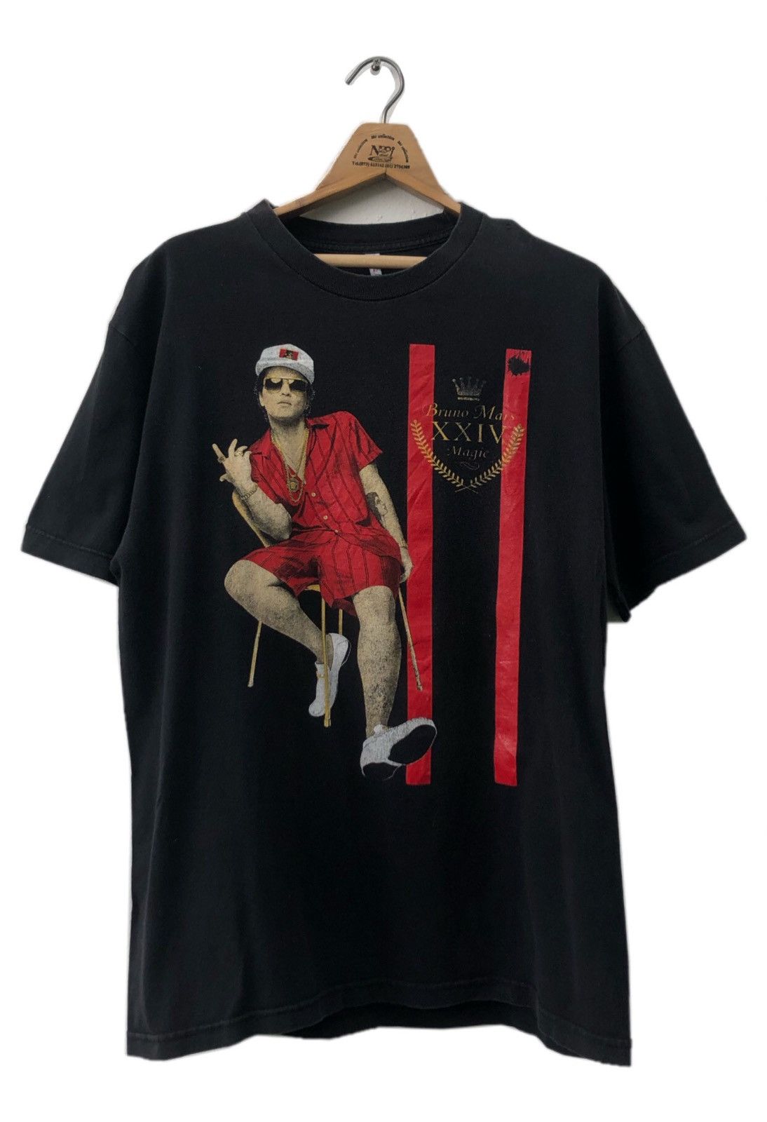 Band Tees Bruno Mars XXIV Magic DISCOTRON REMIX Tour Size US L / EU 52-54 / 3 - 1 Thumbnail