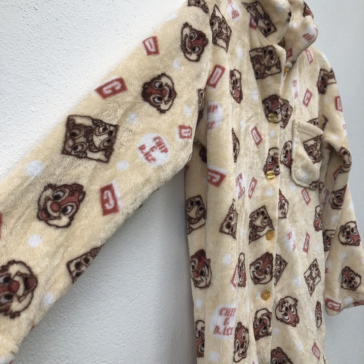 Cartoon Network Disney Chip Dale Button Ups Size US L / EU 52-54 / 3 - 7 Thumbnail
