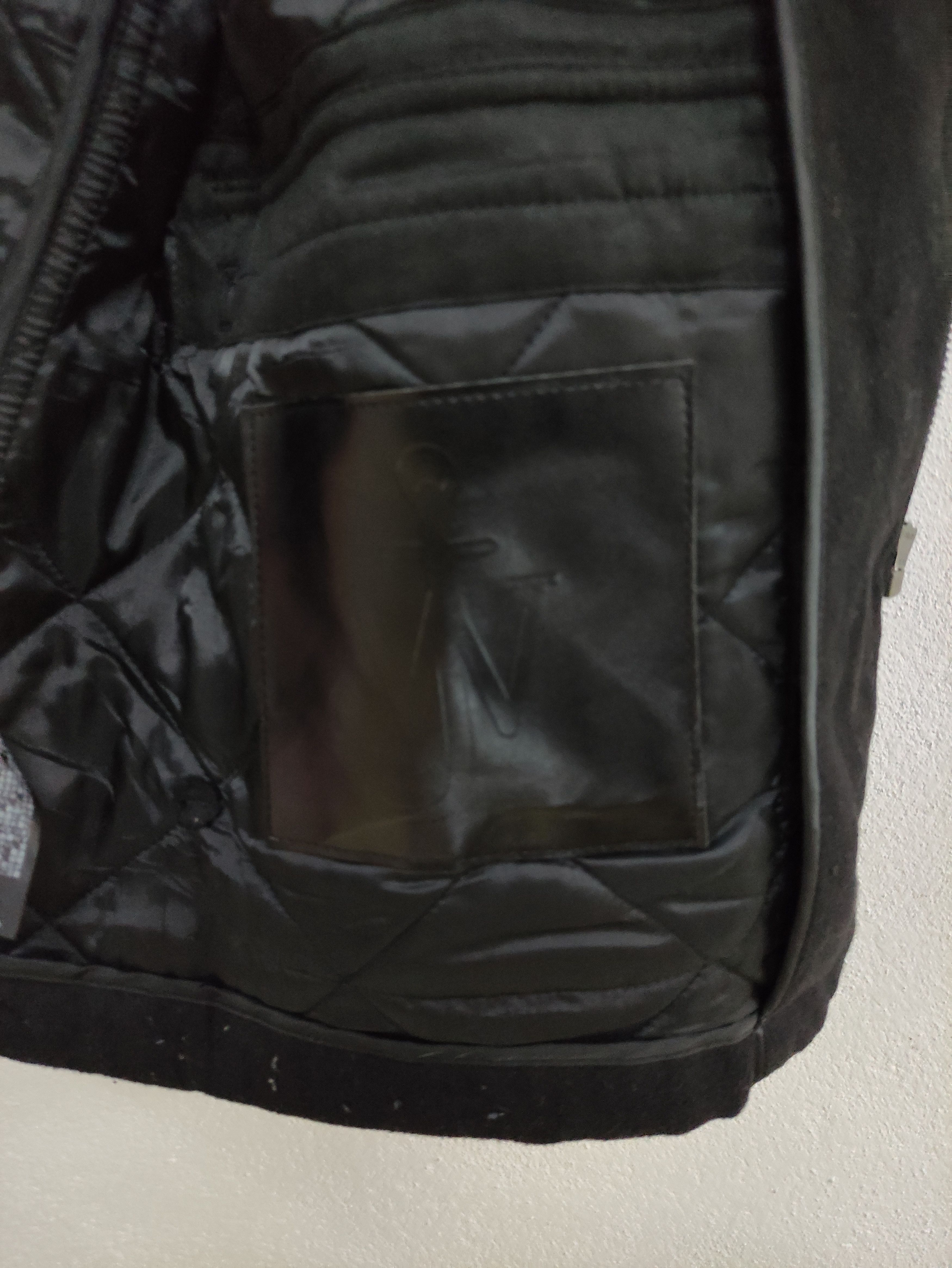 Japanese Brand J.W Anderson X Uniqlo Wool Quilted Jacket Size US S / EU 44-46 / 1 - 8 Thumbnail