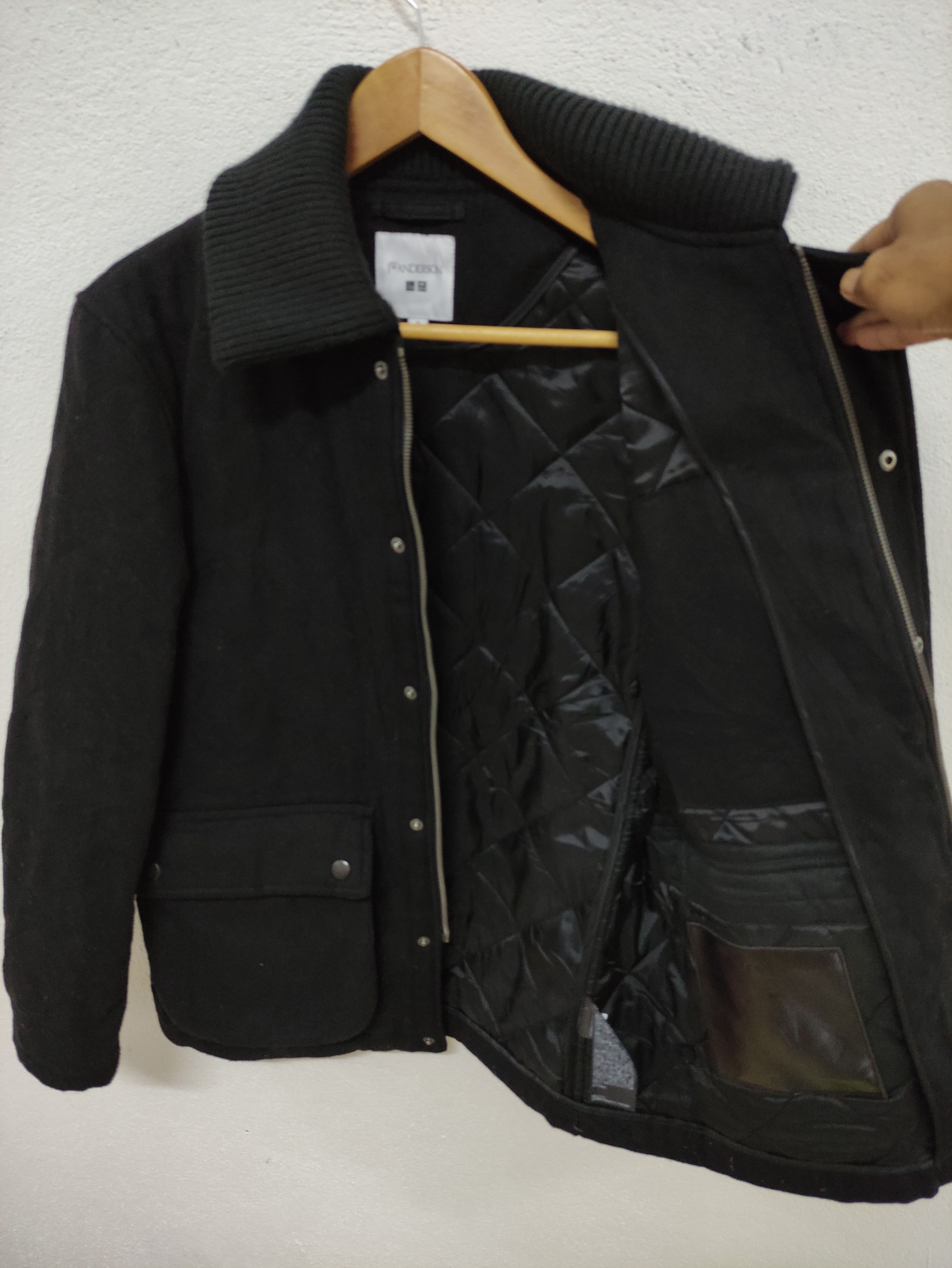 Japanese Brand J.W Anderson X Uniqlo Wool Quilted Jacket Size US S / EU 44-46 / 1 - 3 Thumbnail