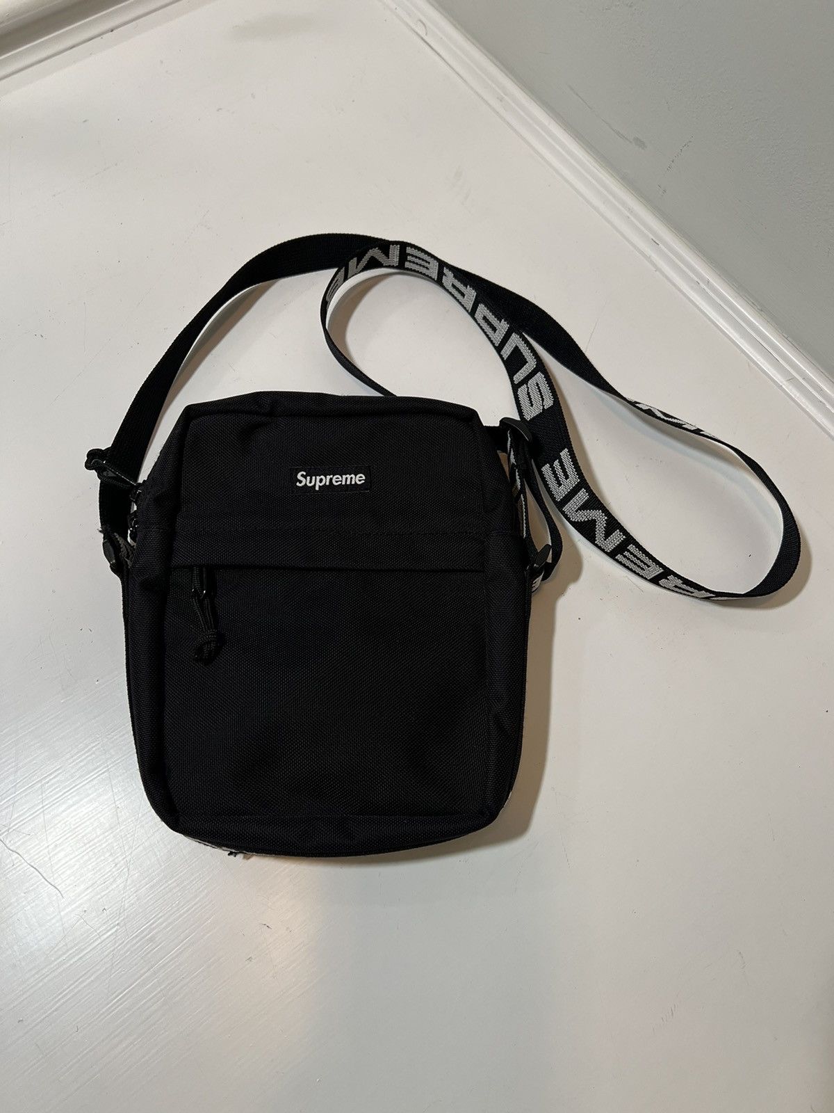 Supreme Supreme Shoulder Bag Size ONE SIZE - 1 Thumbnail