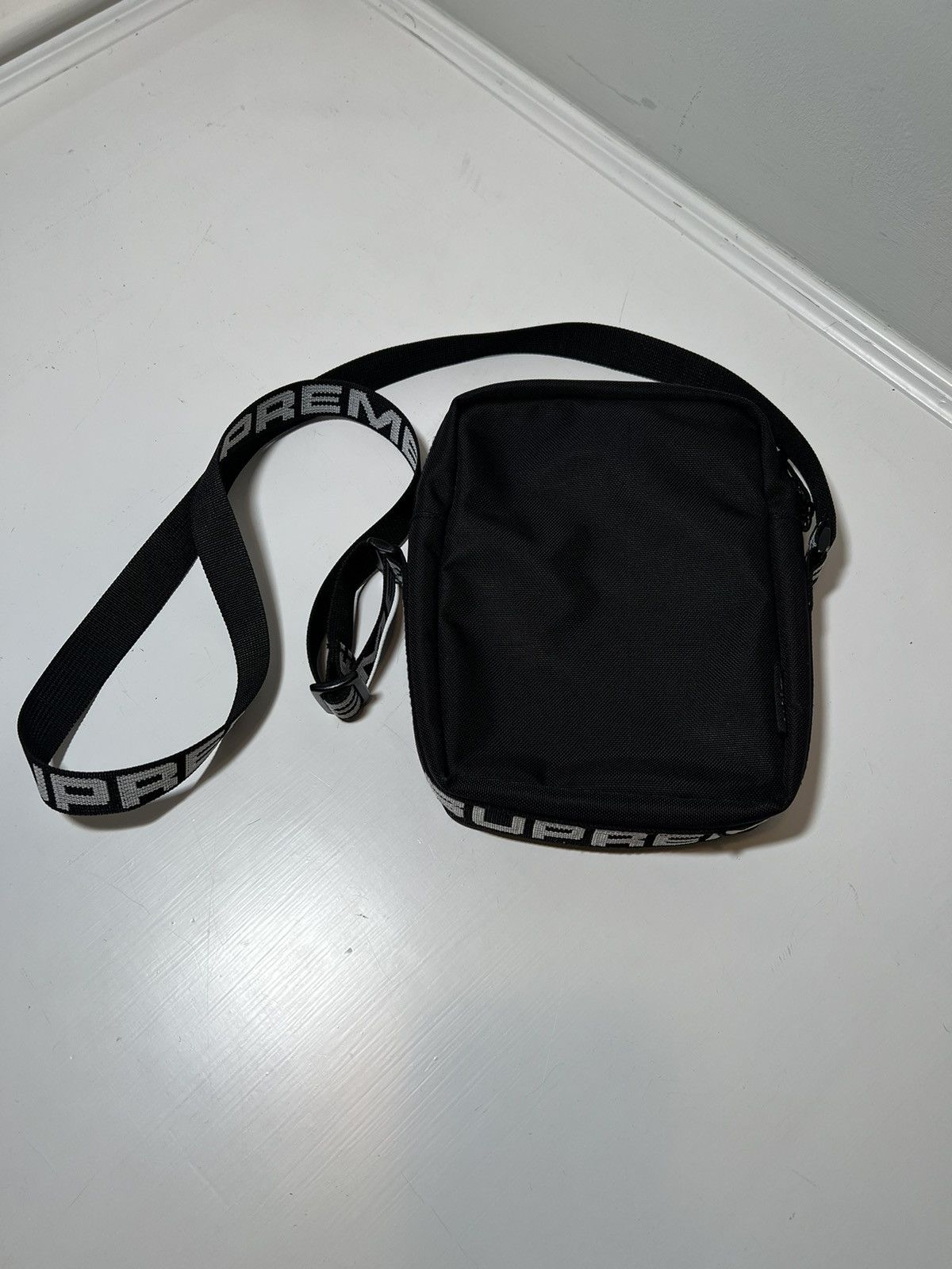 Supreme Supreme Shoulder Bag Size ONE SIZE - 2 Thumbnail