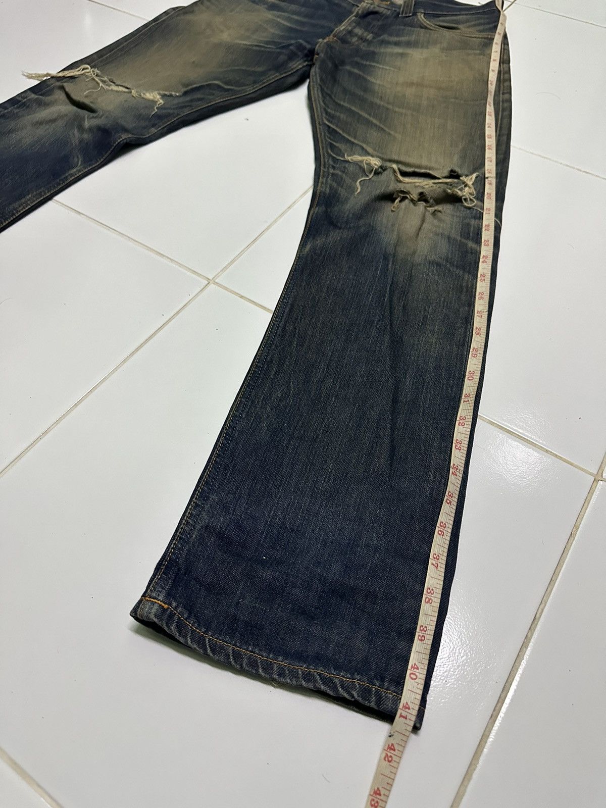 Nudie Jeans 32x30 Nudie distressed denim jeans Size US 32 / EU 48 - 6 Thumbnail