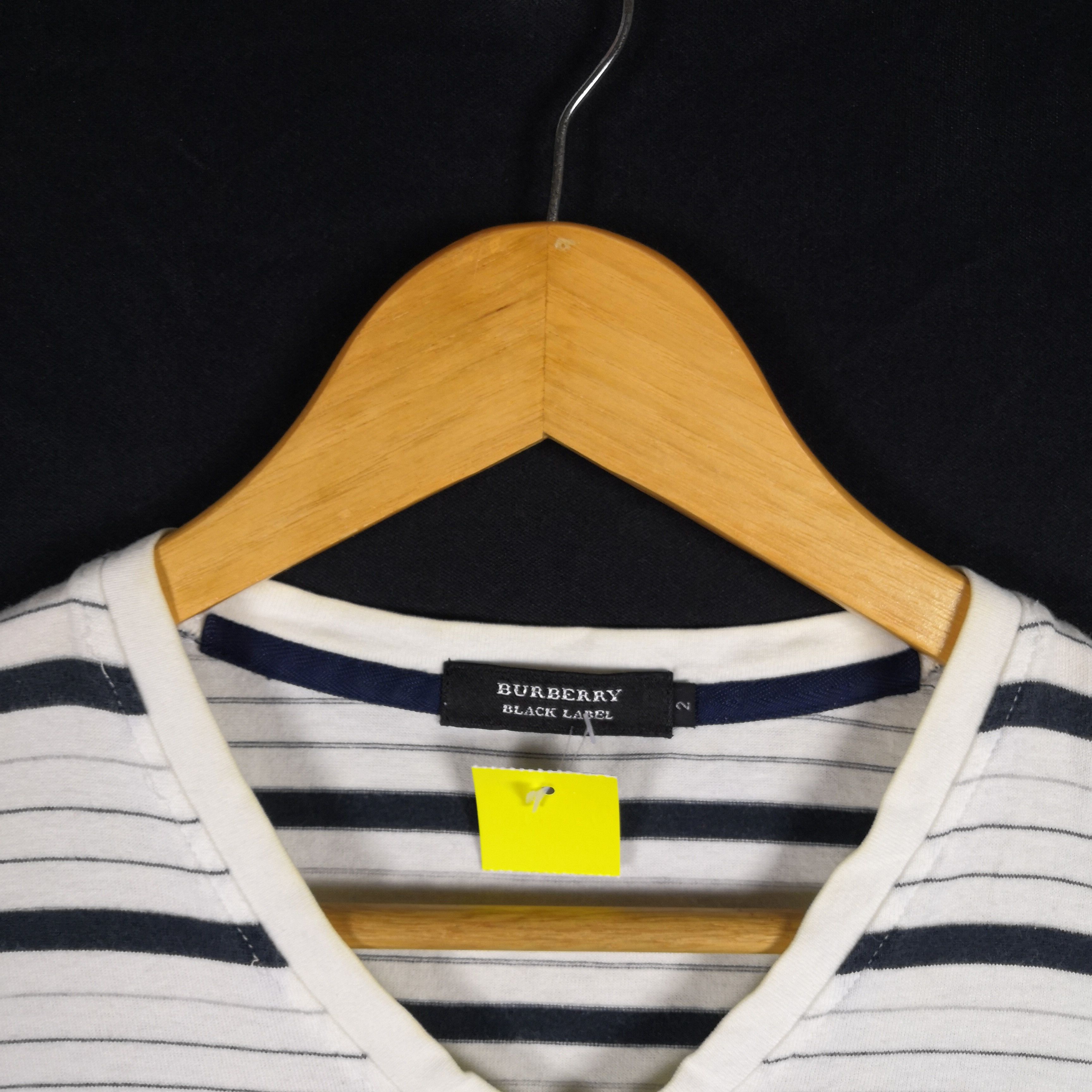Vintage 90s Burberry T-Shirt Stripe V Neck Tees