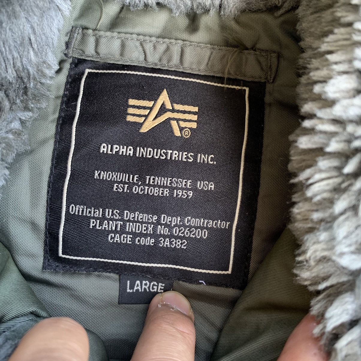 Alpha Industries Alpha Industries parka type N-3B (N) spec MIL-J-6279 Size US L / EU 52-54 / 3 - 11 Thumbnail