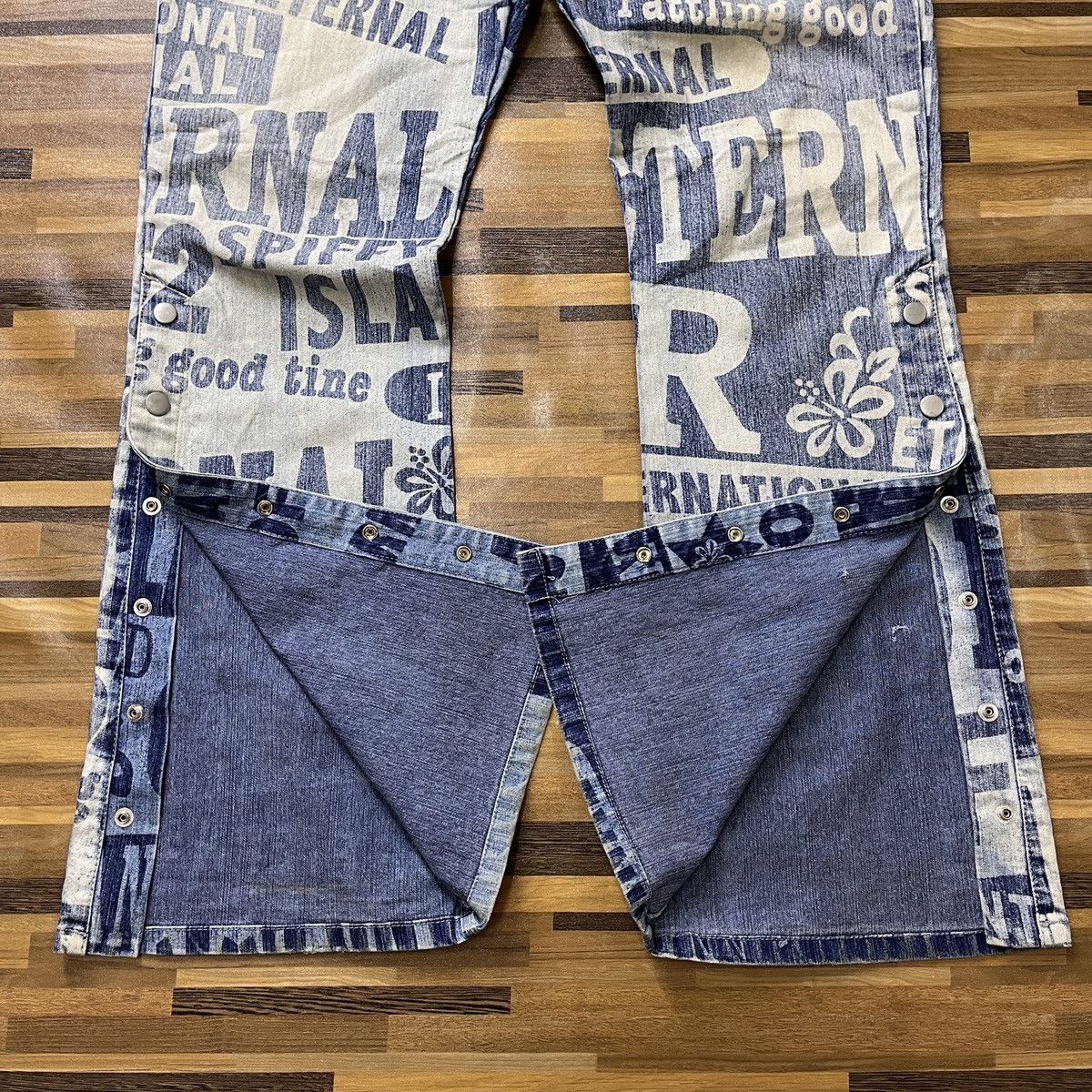 Japanese Brand Printed Hysteric Joueraux Echecs Denim Buttons Leg Bootcut Size US 34 / EU 50 - 9 Thumbnail