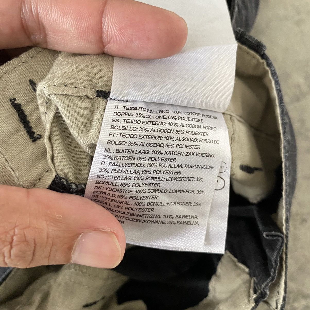 Carhartt Wip Carhartt WIP Multi Pocket Tactical Cargo Pants Size 32 Size US 32 / EU 48 - 18 Thumbnail