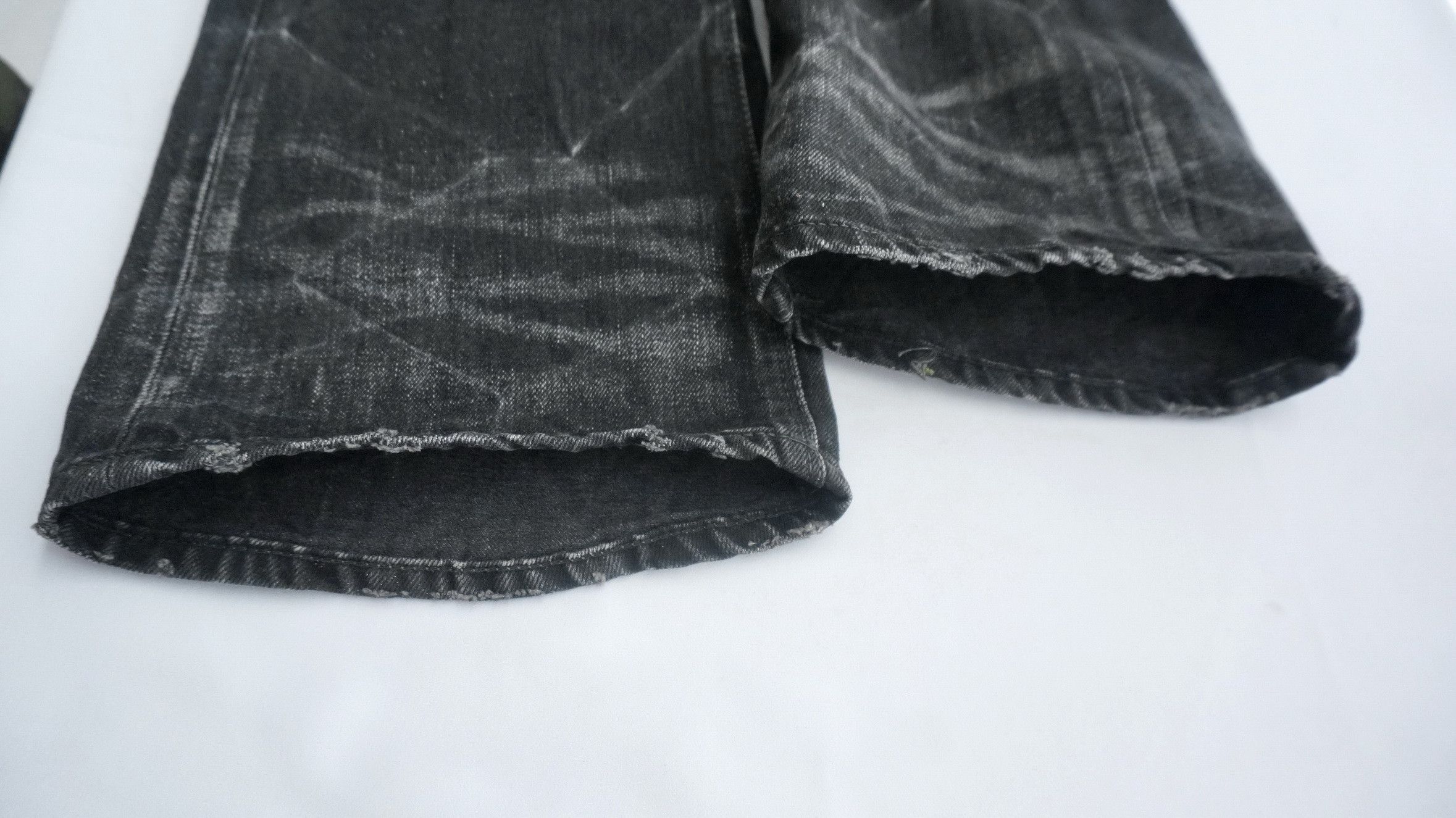 GOSTAR DE FUGA 🎌Vtg GOSTAR DE FUGA Distressed Glitter Tribal Skinny Jeans Size US 31 - 19 Thumbnail