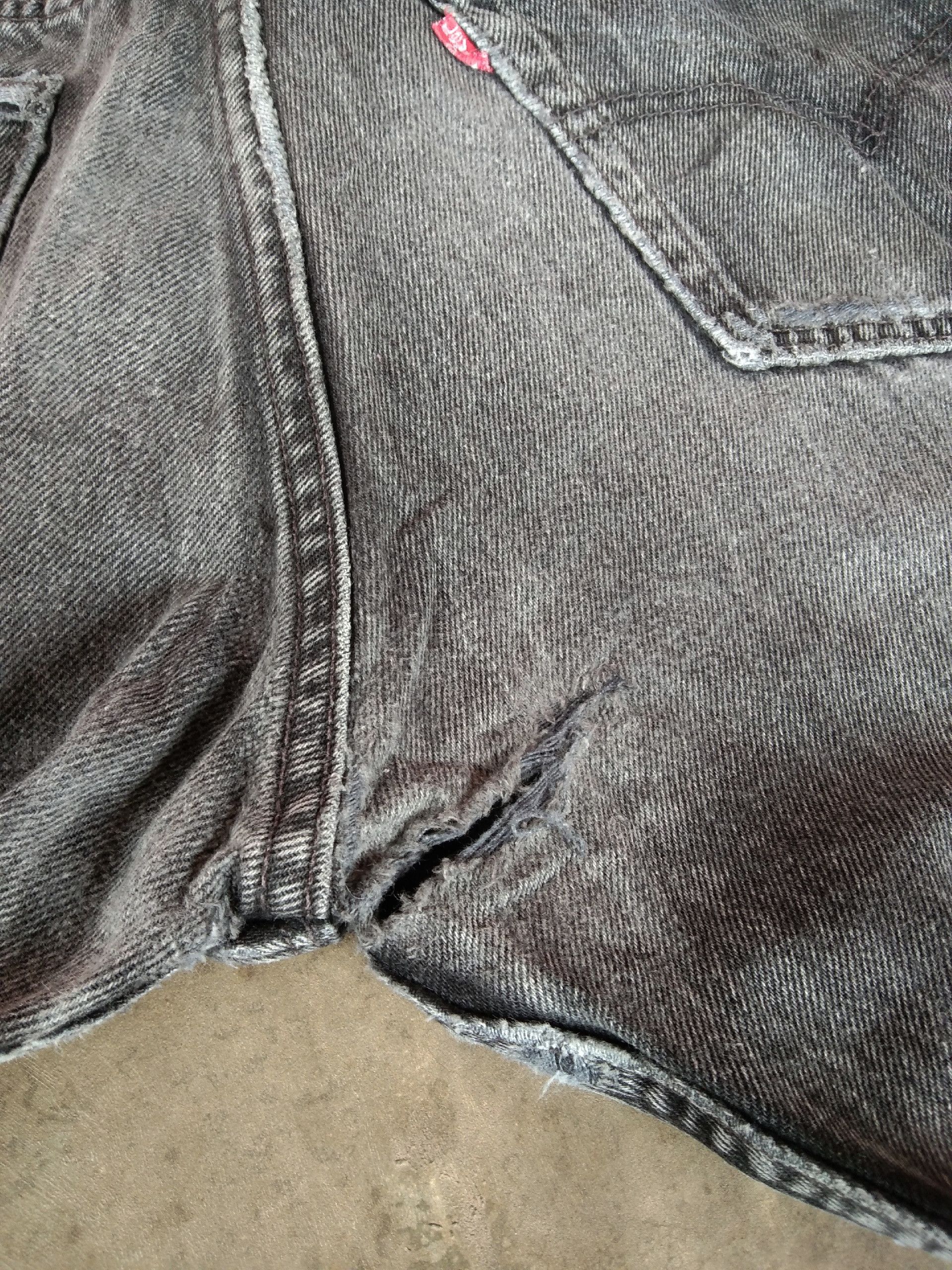 Levi's 90s Vintage Levi's 501 Made In USA Distressed Jeans 28x30 Size US 28 / EU 44 - 5 Thumbnail