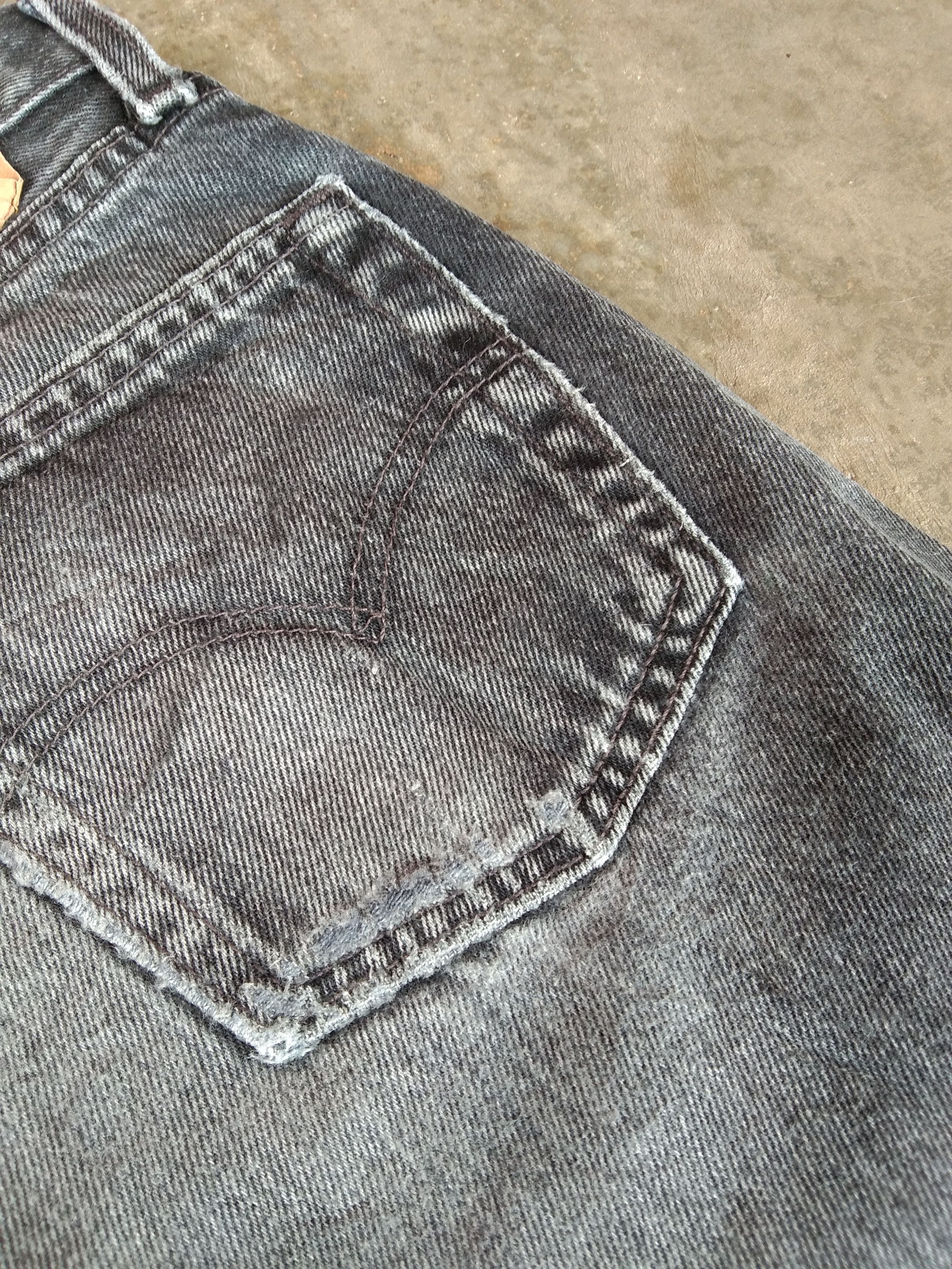 Levi's 90s Vintage Levi's 501 Made In USA Distressed Jeans 28x30 Size US 28 / EU 44 - 3 Thumbnail