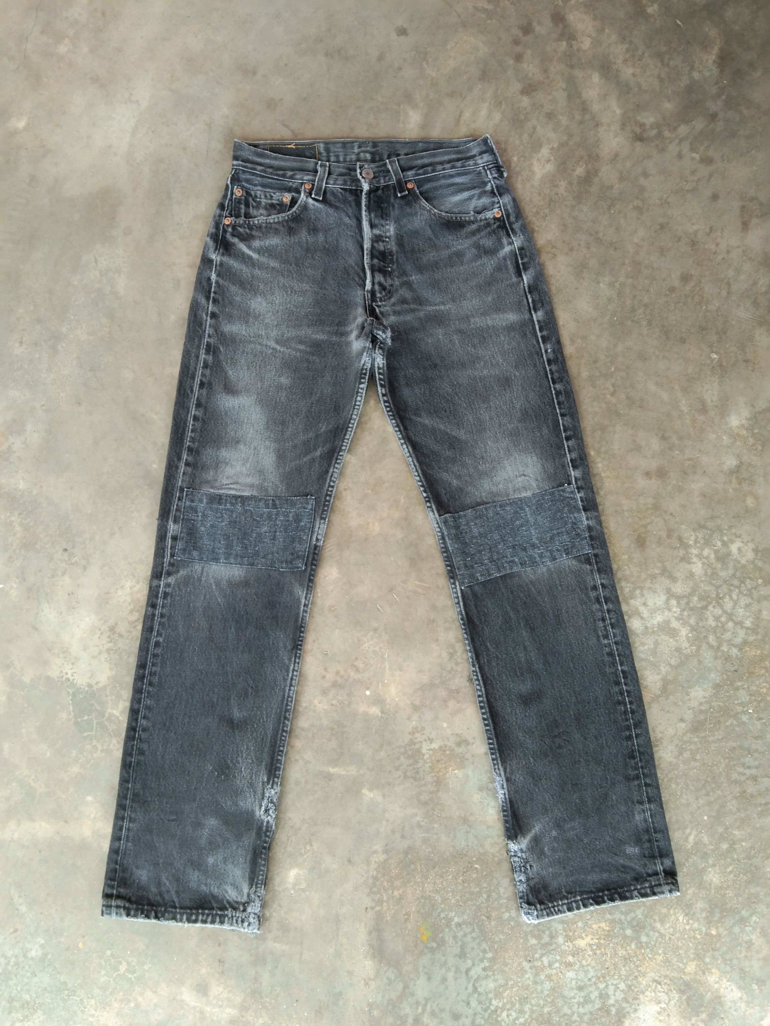 Levi's 90s Vintage Levi's 501 Made In USA Distressed Jeans 28x30 Size US 28 / EU 44 - 1 Thumbnail