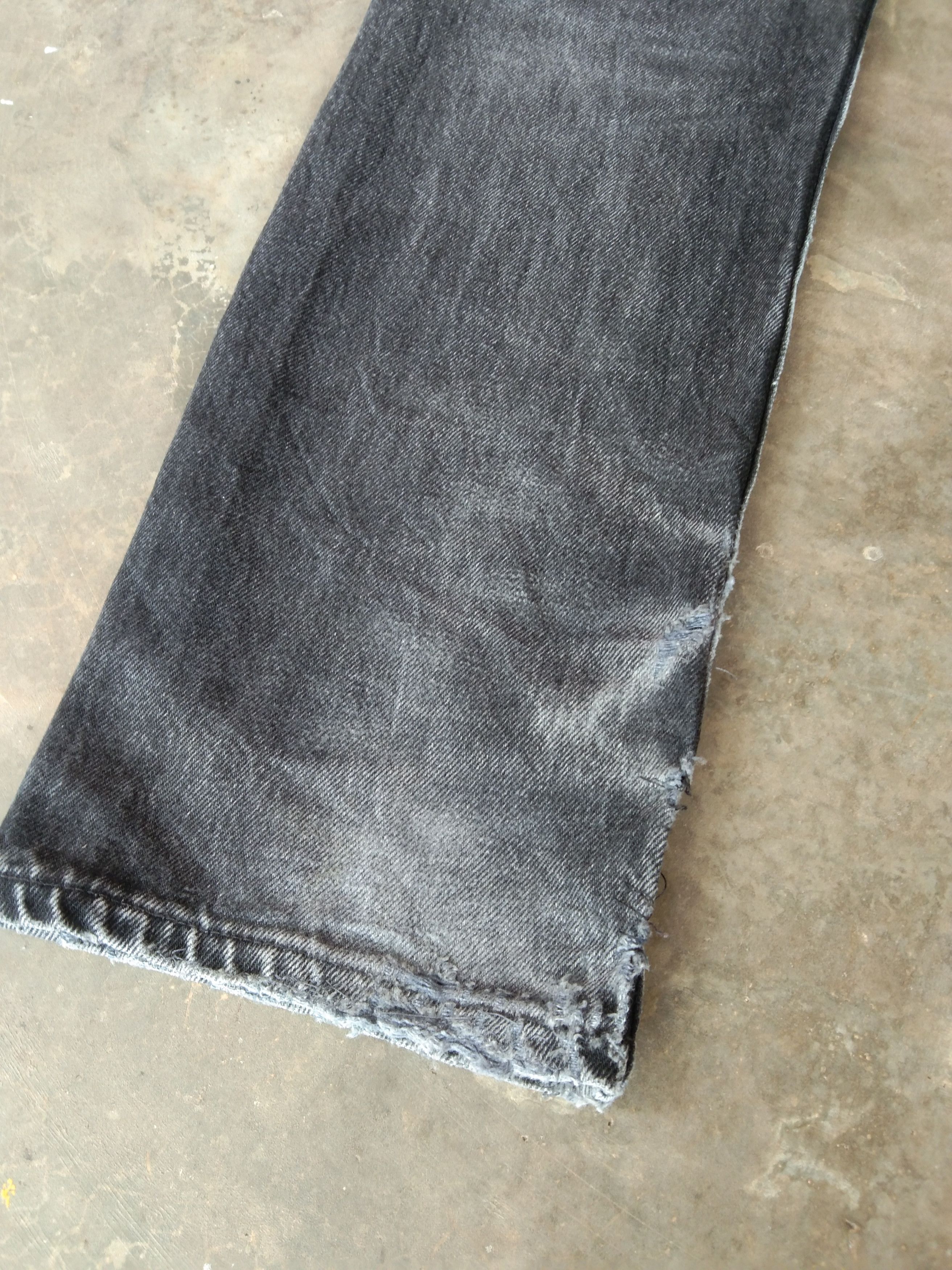Levi's 90s Vintage Levi's 501 Made In USA Distressed Jeans 28x30 Size US 28 / EU 44 - 9 Thumbnail