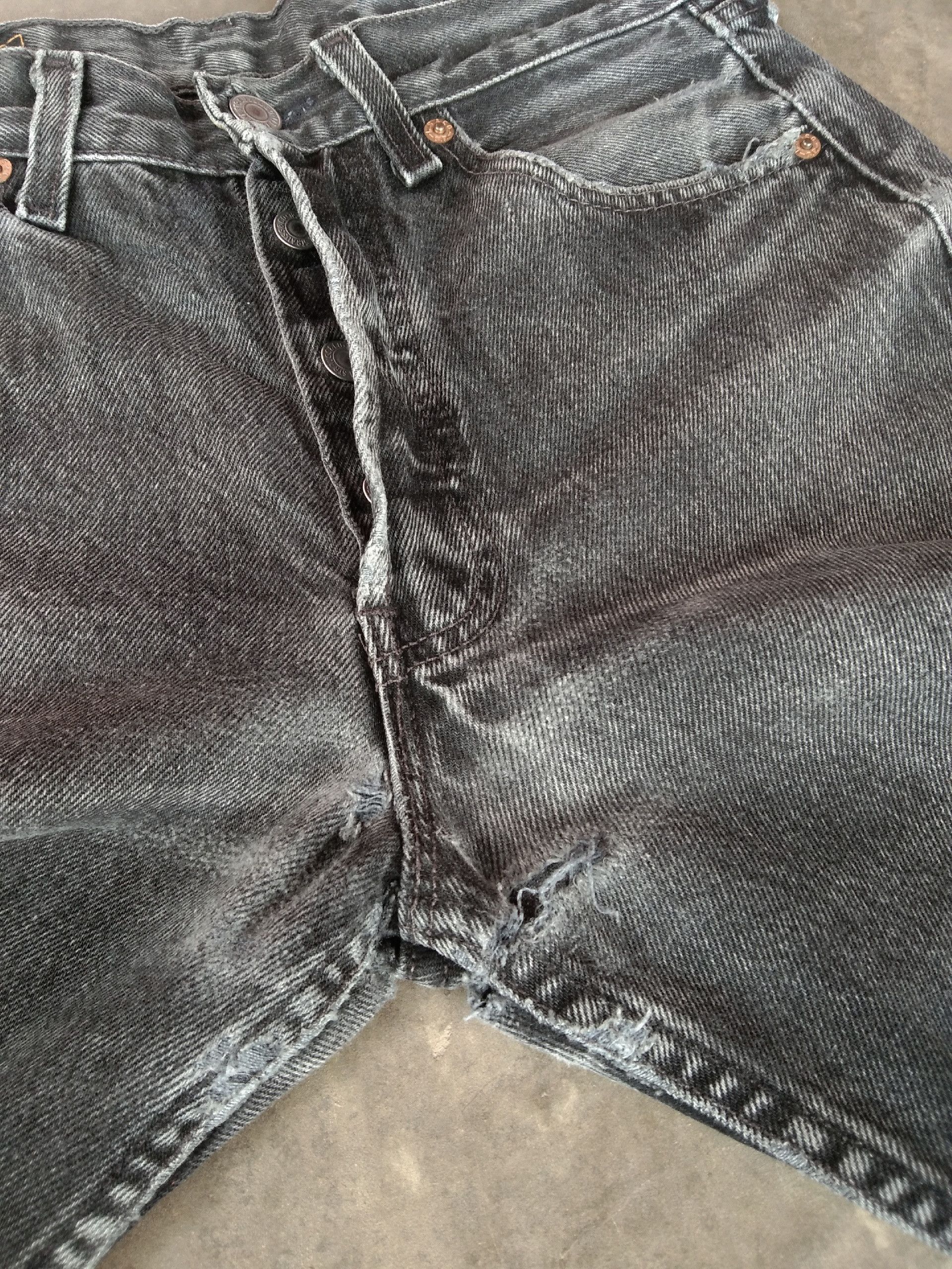 Levi's 90s Vintage Levi's 501 Made In USA Distressed Jeans 28x30 Size US 28 / EU 44 - 6 Thumbnail