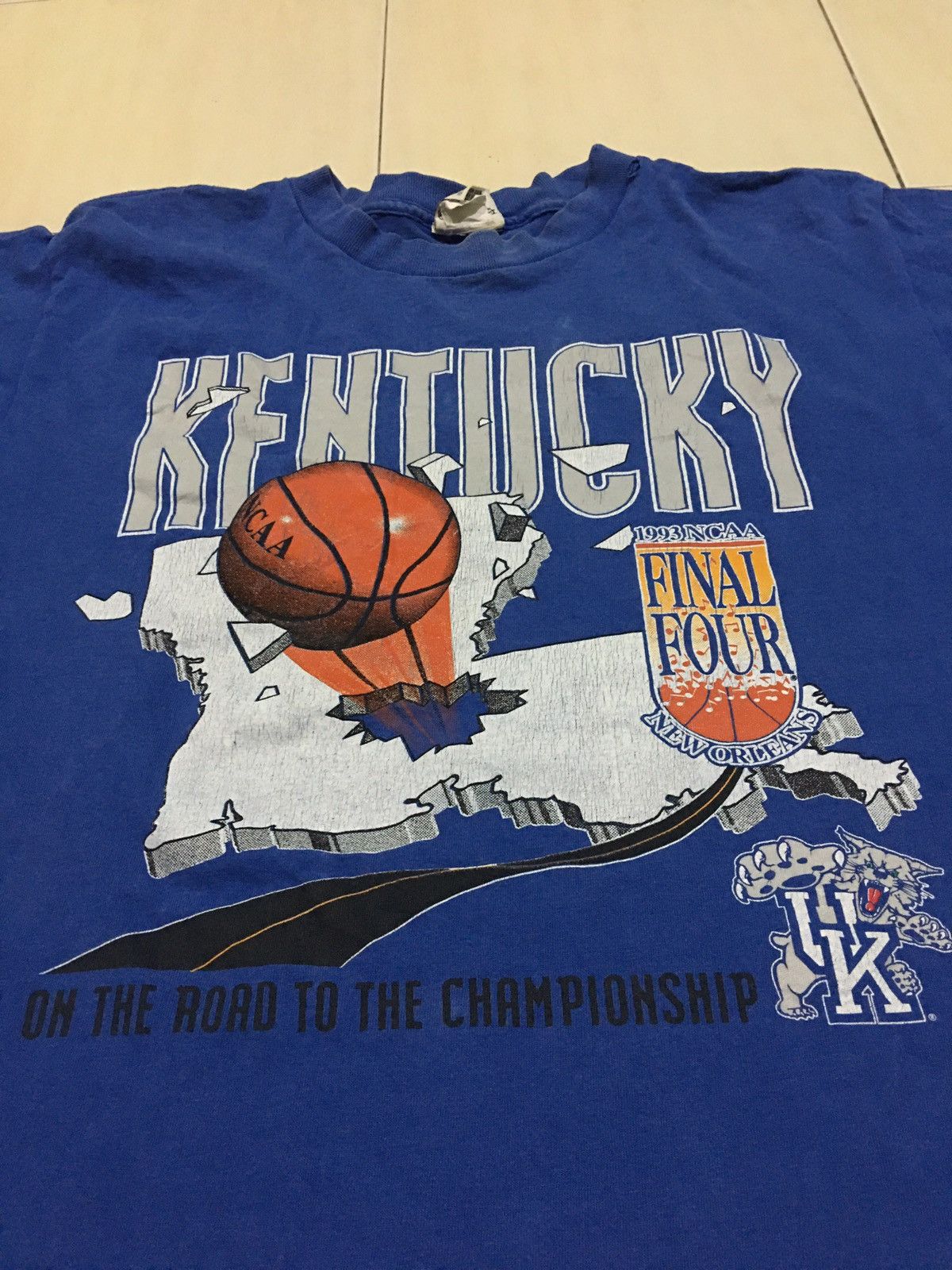 NBA × Vintage 90s Vintage New Orleans Kentucky NBA NCAA Final Shirt Size US L / EU 52-54 / 3 - 7 Thumbnail