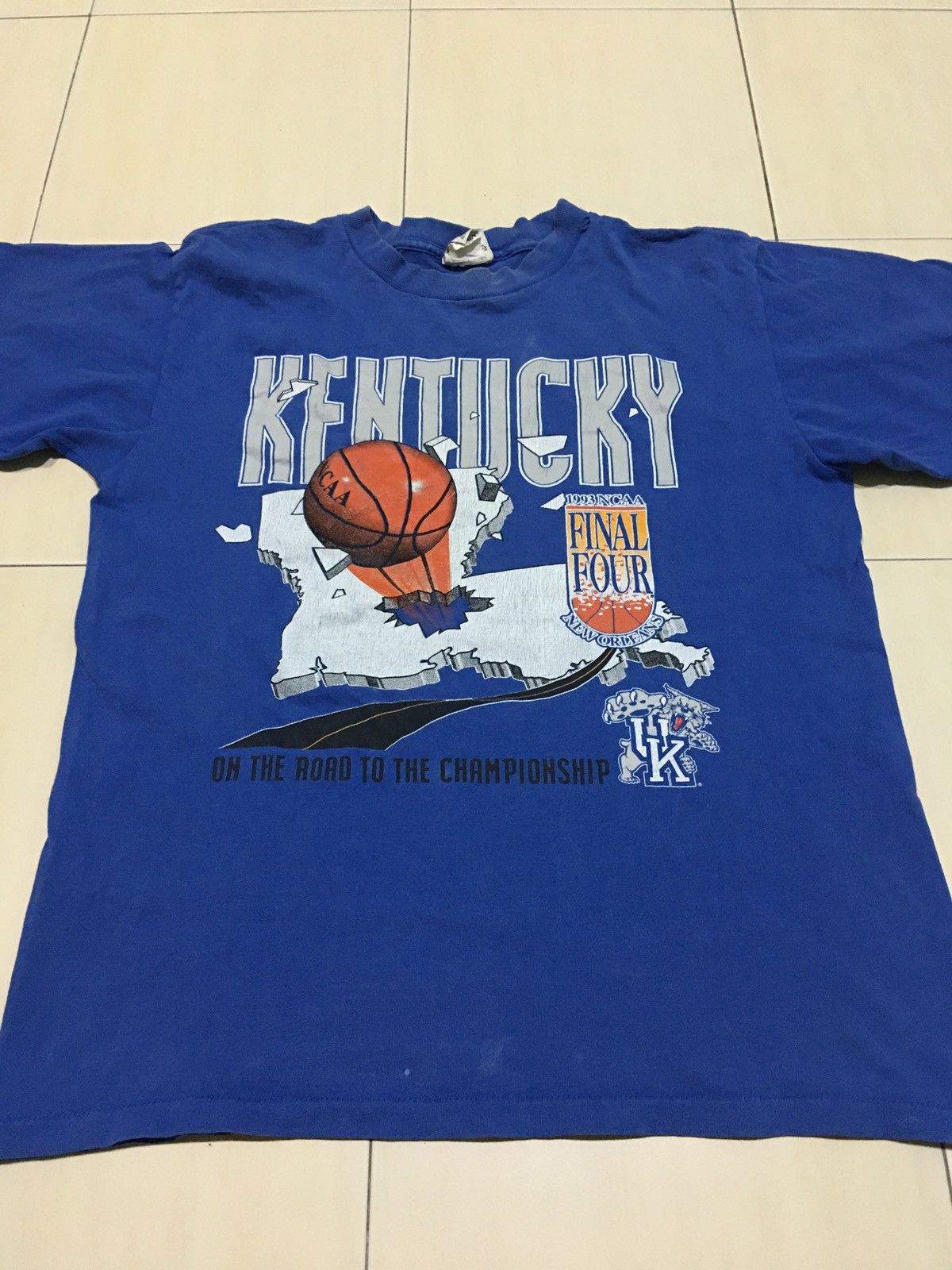 NBA × Vintage 90s Vintage New Orleans Kentucky NBA NCAA Final Shirt Size US L / EU 52-54 / 3 - 6 Thumbnail