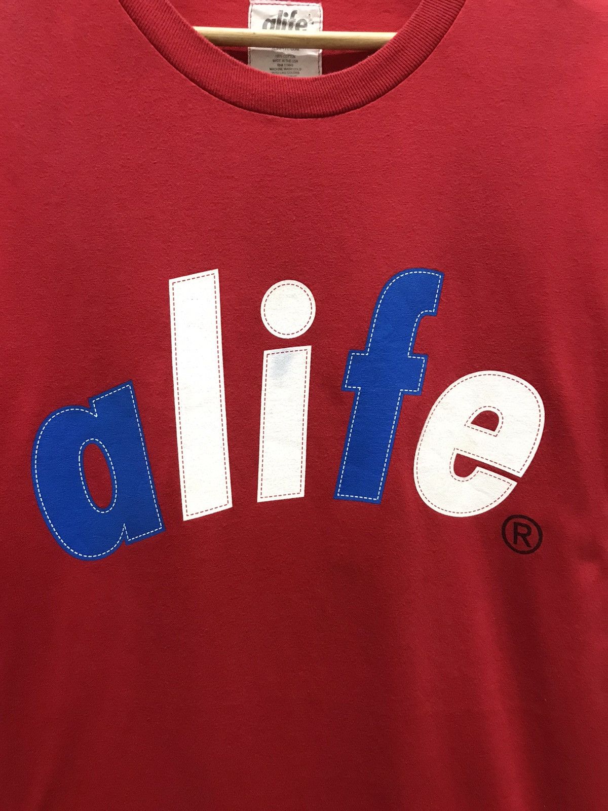 Alife Alife college logo Tee Size US L / EU 52-54 / 3 - 4 Thumbnail