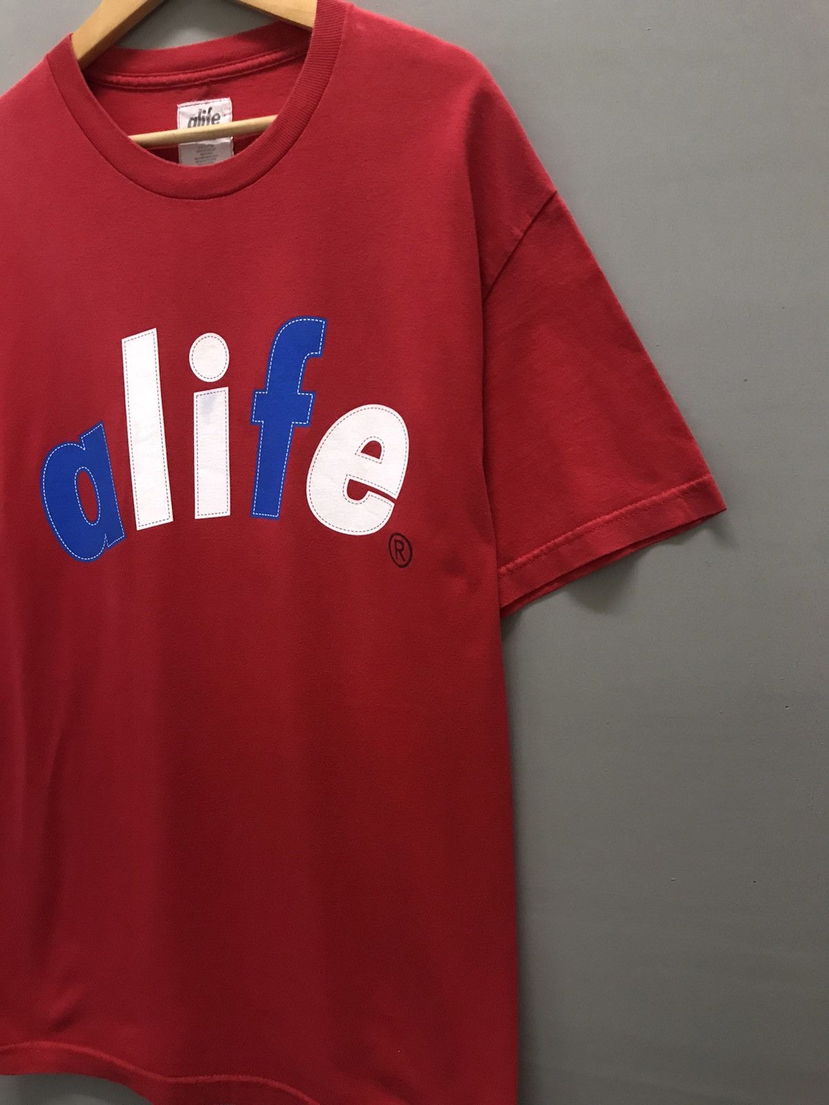 Alife Alife college logo Tee Size US L / EU 52-54 / 3 - 3 Thumbnail