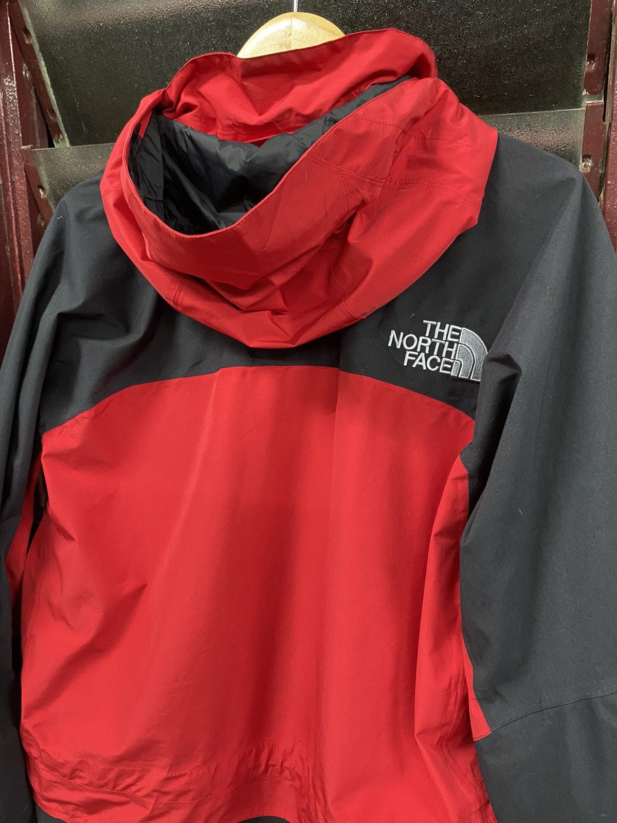 Goretex The North Face Goretex Pro Shell Hoodie Jacket Size US XL / EU 56 / 4 - 7 Thumbnail