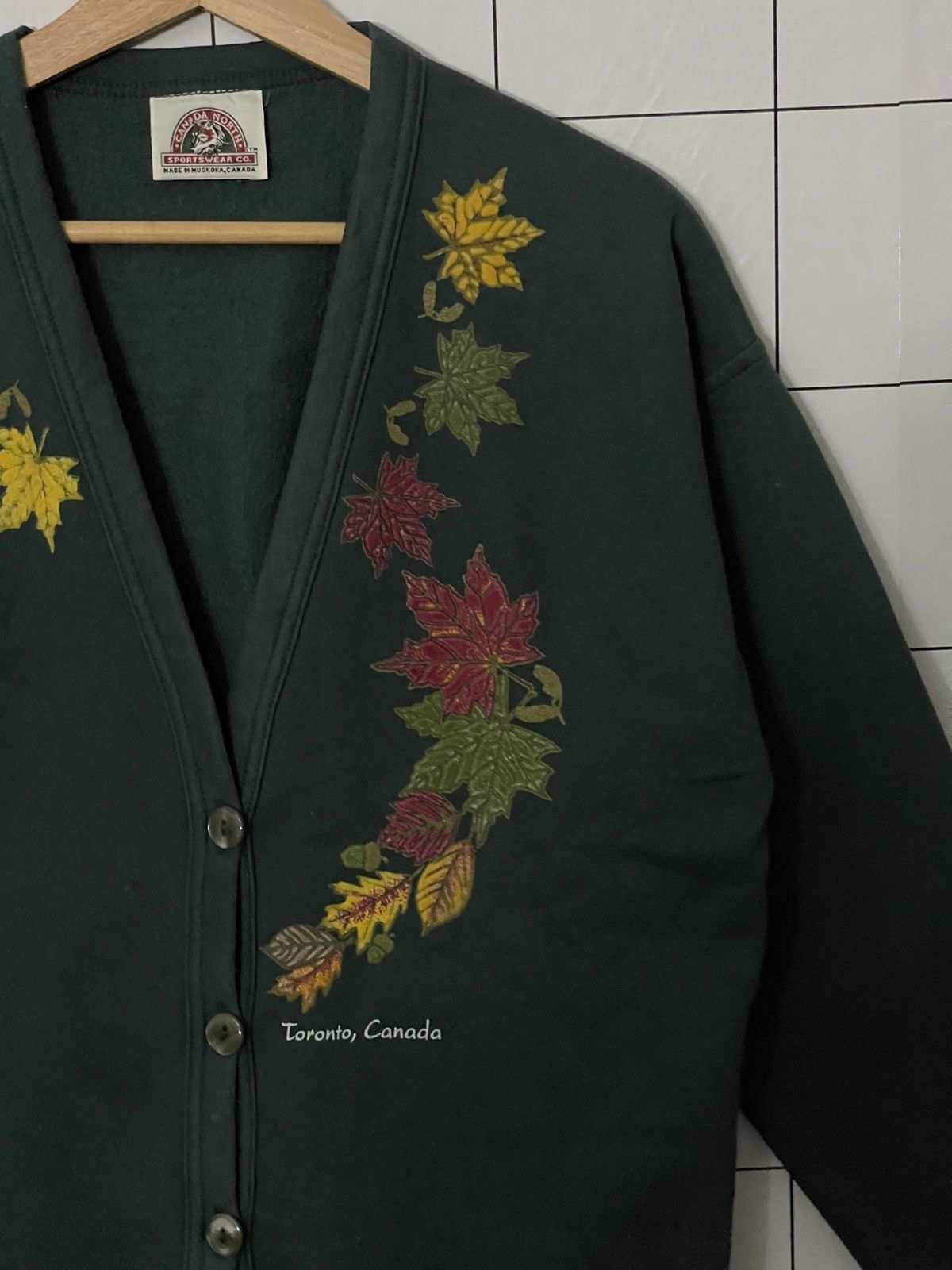 Japanese Brand × Vintage Vintage Canada North Flower Leaf Curt Cobain Style Cardigan Size US M / EU 48-50 / 2 - 3 Thumbnail