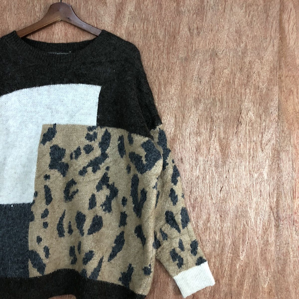 Homespun Knitwear DLL Japan Brand Brown tiger patchwork Knitwear #c656 Size US L / EU 52-54 / 3 - 5 Thumbnail