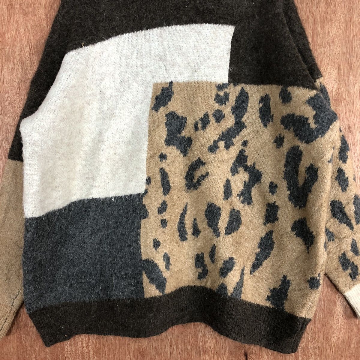 Homespun Knitwear DLL Japan Brand Brown tiger patchwork Knitwear #c656 Size US L / EU 52-54 / 3 - 8 Thumbnail