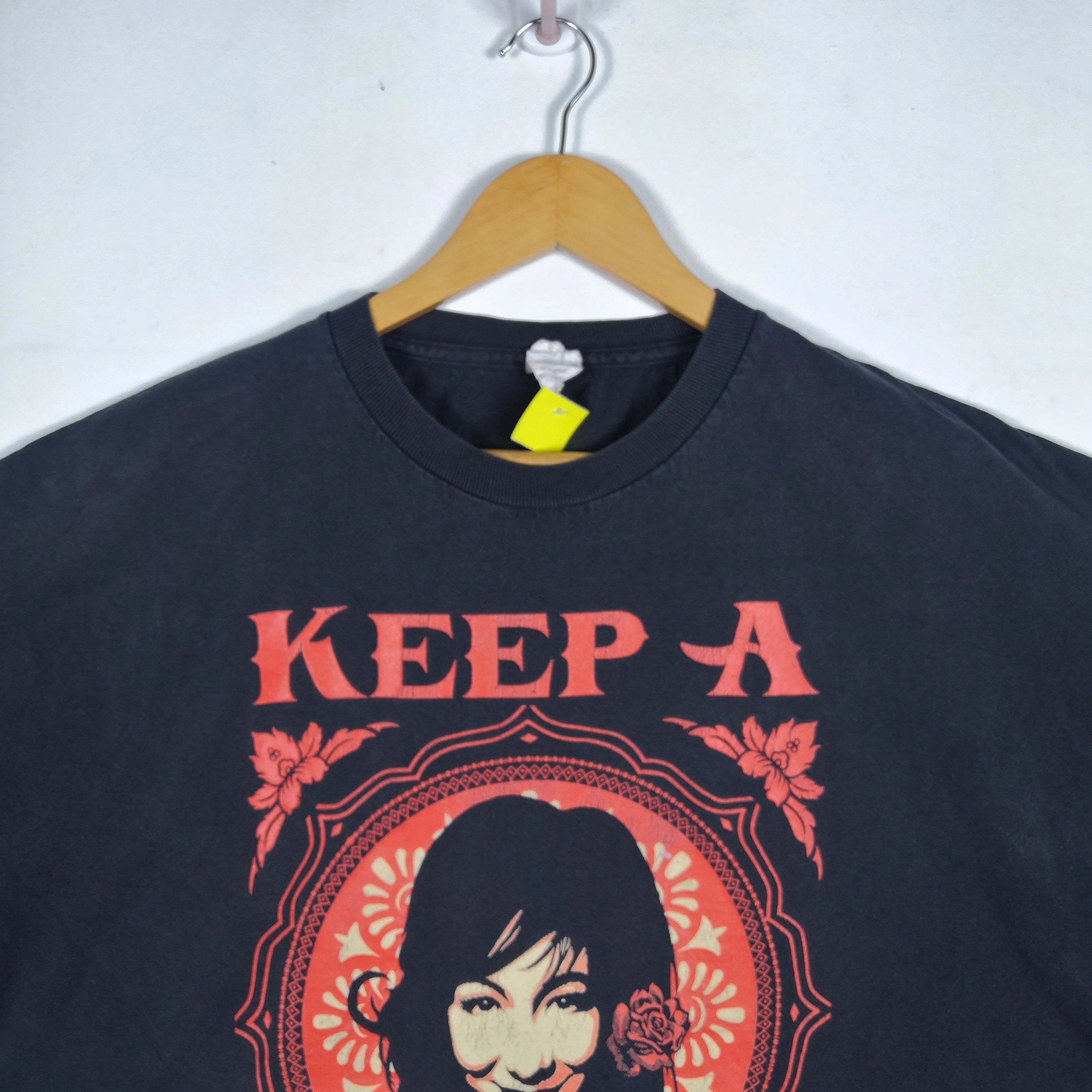 Japanese Brand Vintage Keep a Breast T-Shirt Chick Nude Obey Tees Tops Size US XXL / EU 58 / 5 - 2 Thumbnail