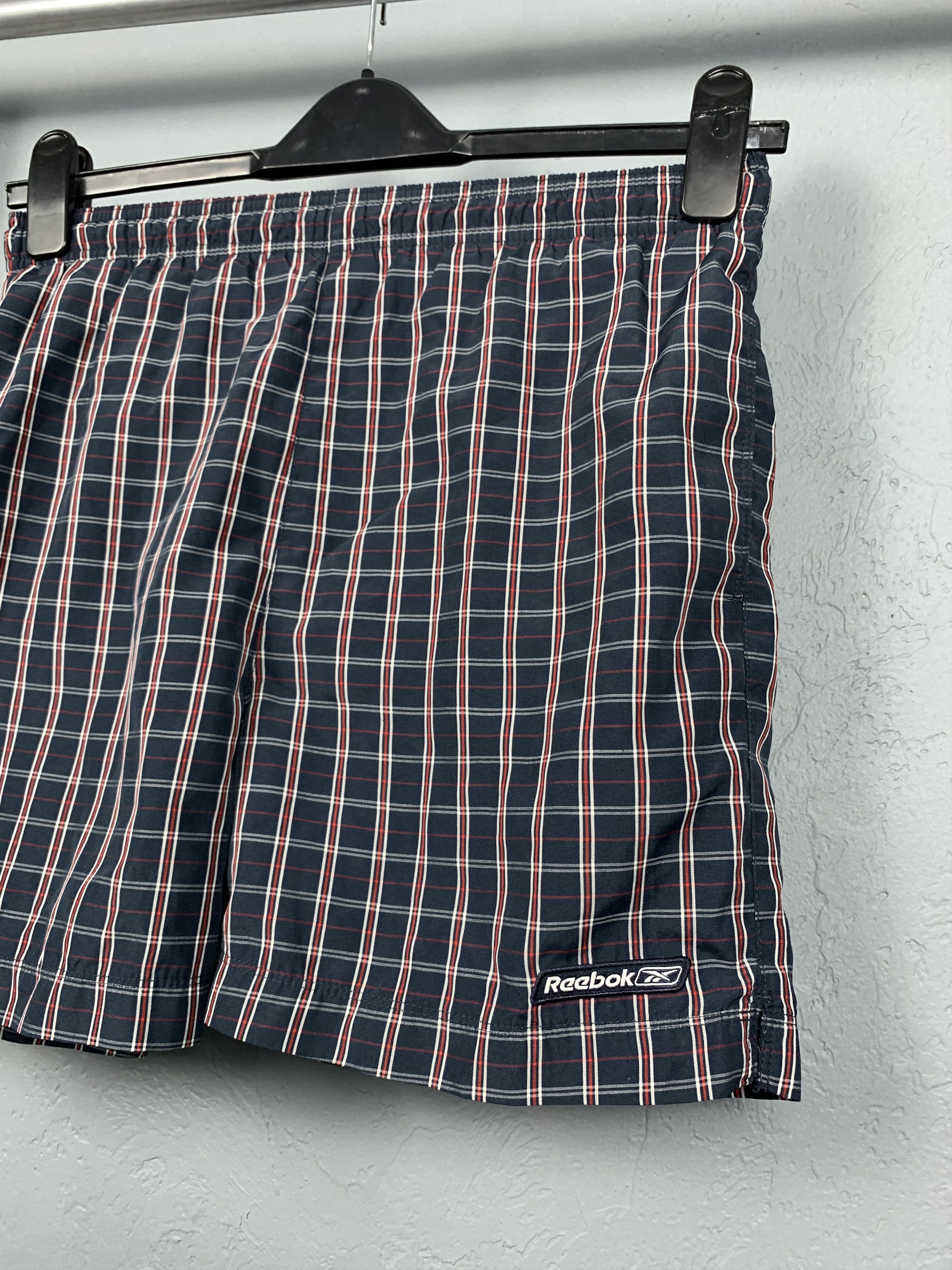 Reebok Vintage Reebok Mens Shorts Size US 30 / EU 46 - 2 Thumbnail