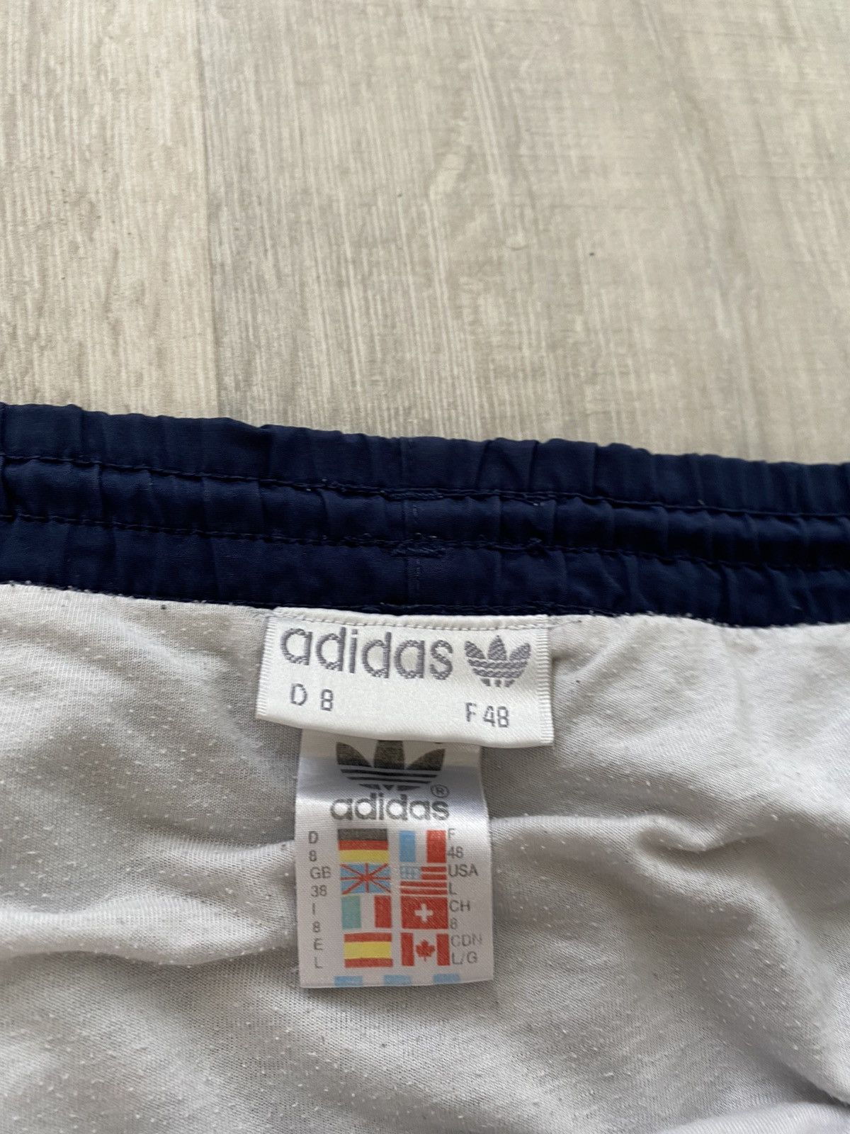 Adidas × Vintage Adidas vintage 90s shorts navy Size US 36 / EU 52 - 6 Thumbnail