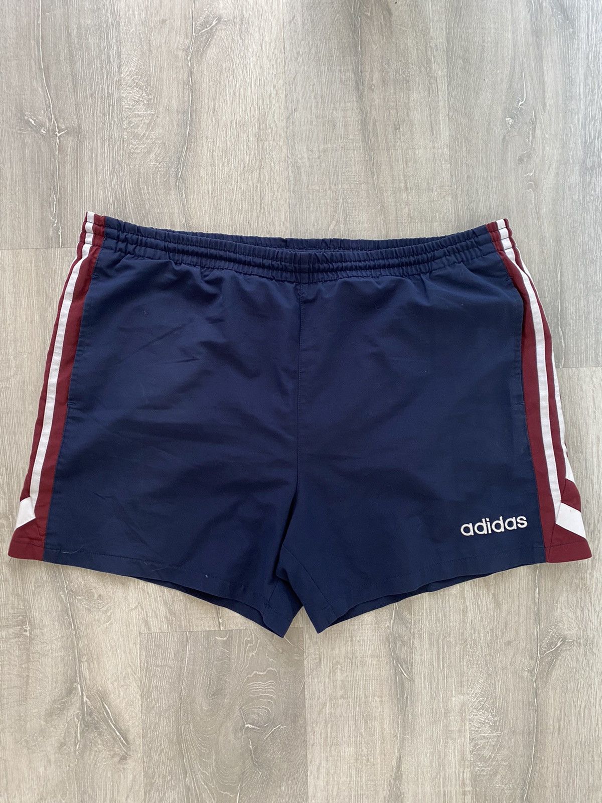 Adidas × Vintage Adidas vintage 90s shorts navy Size US 36 / EU 52 - 1 Thumbnail