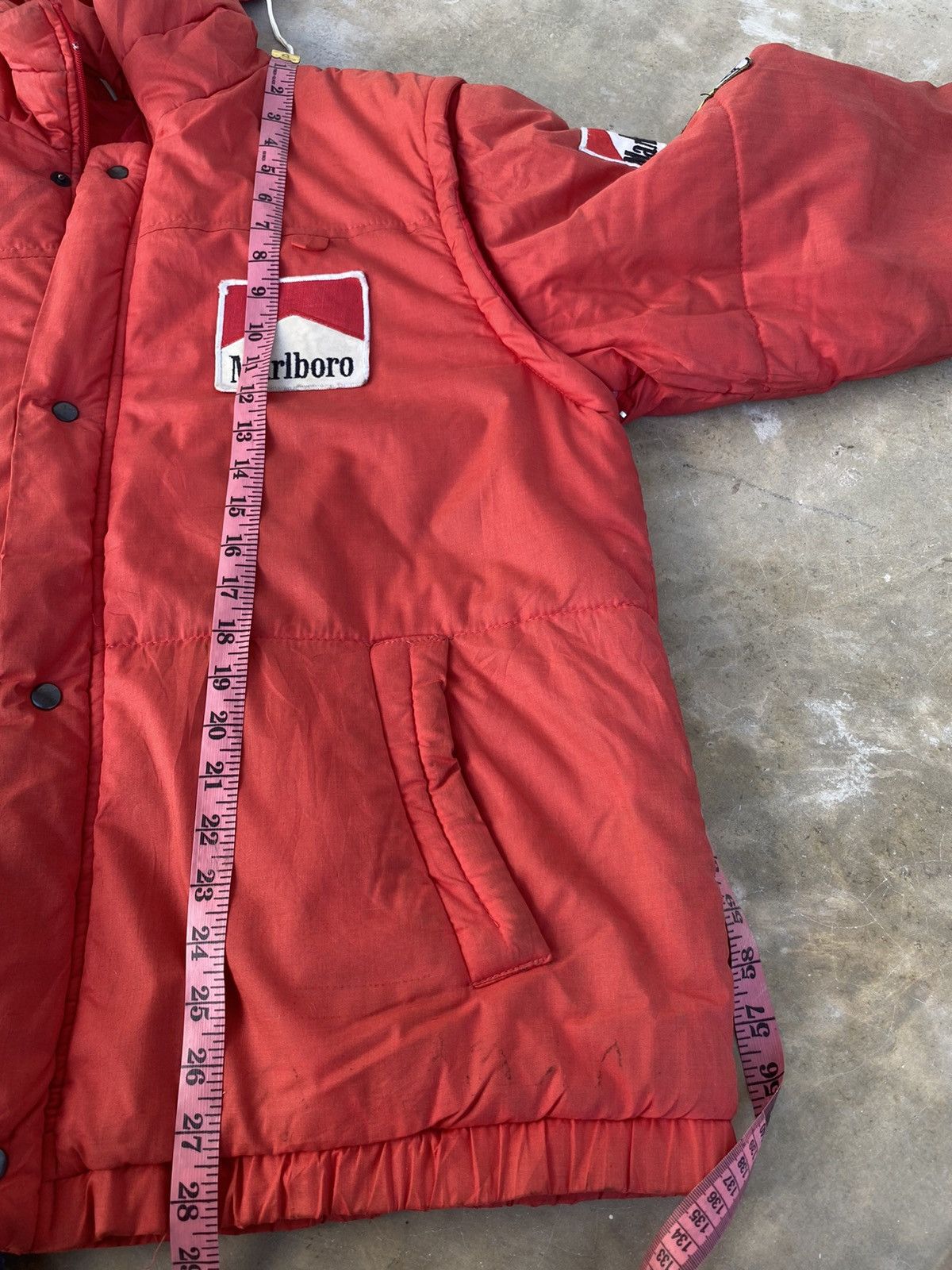 Ferrari × Marlboro × Vintage VINTAGE FERRARI PUFFER JACKET Size US XL / EU 56 / 4 - 12 Thumbnail