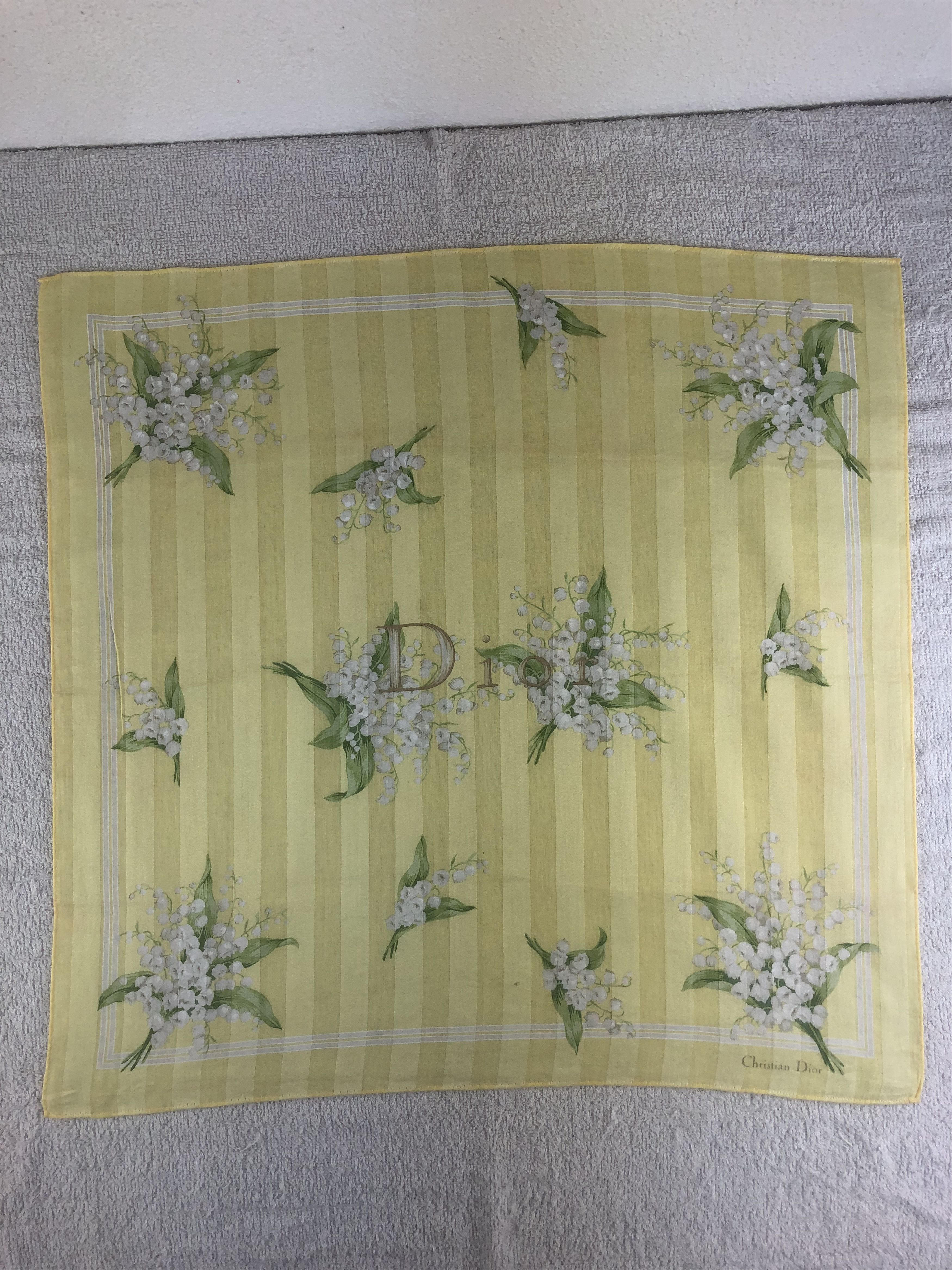 Vintage Christian Dior Handkerchief / Bandana / Neckerchief C093 Size ONE SIZE - 3 Thumbnail