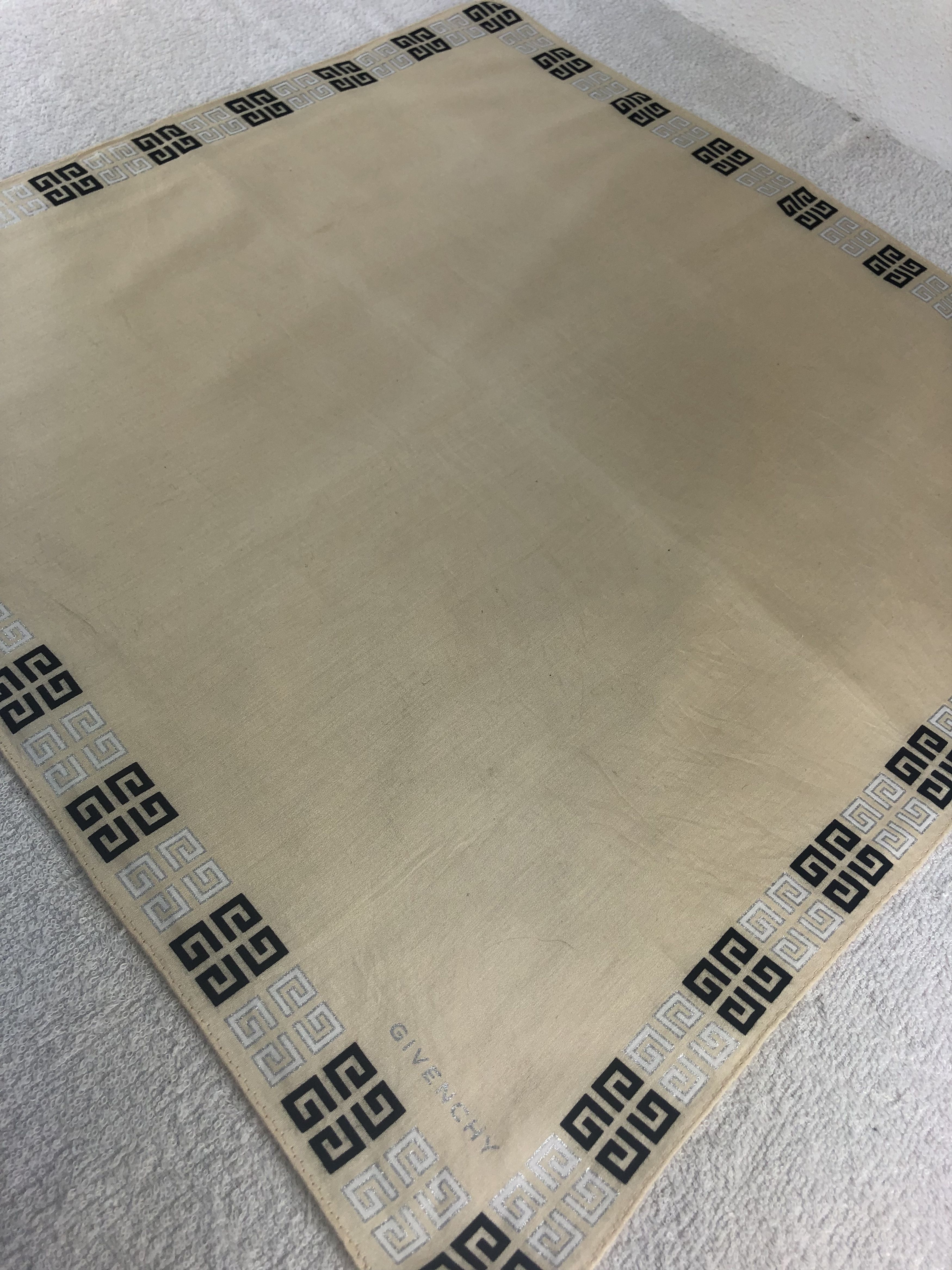 Vintage Givenchy Handkerchief / Bandana / Neckerchief C092 Size ONE SIZE - 4 Thumbnail