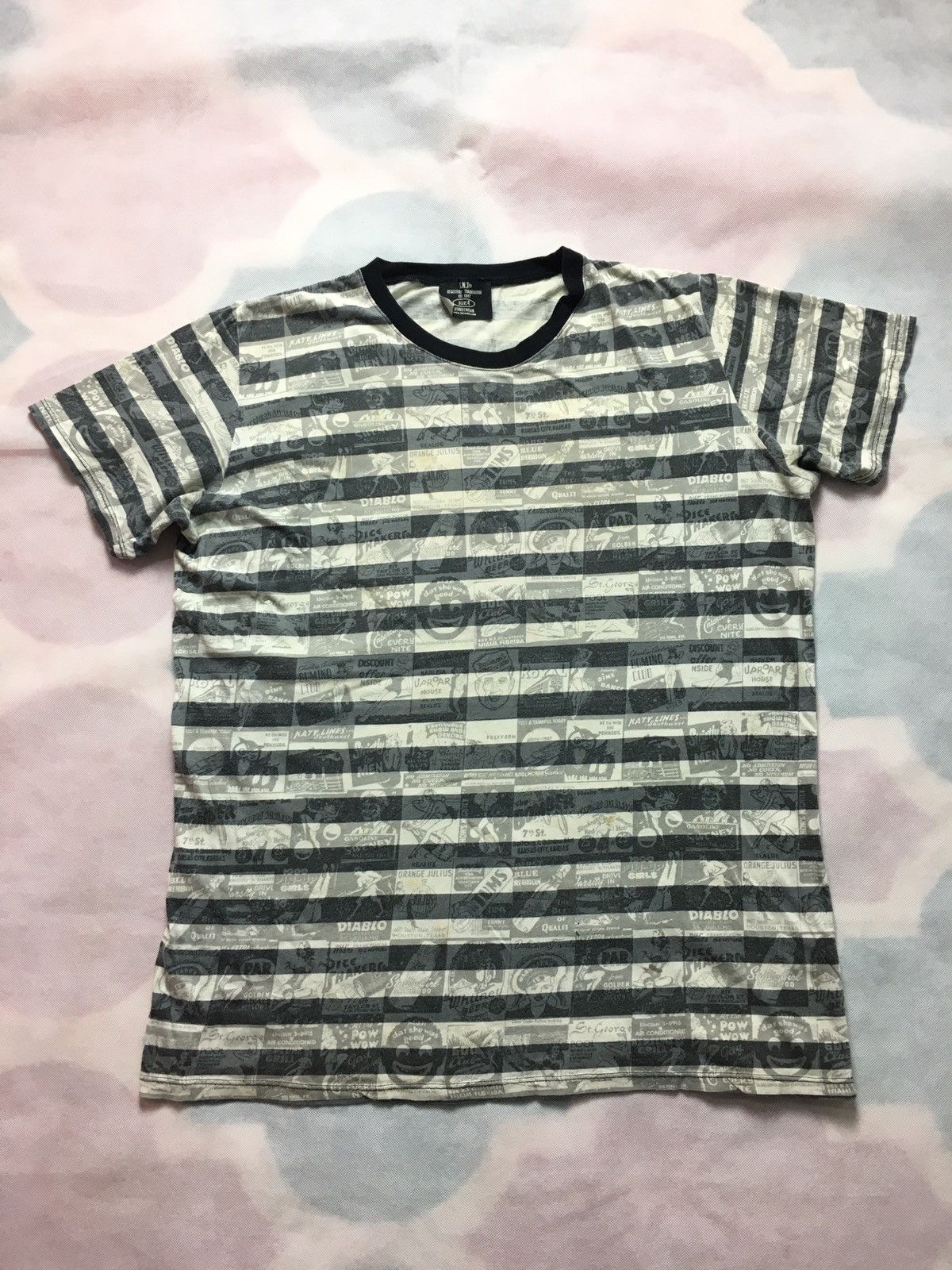 Vintage TNT Full Print Tee Shirt Size US L / EU 52-54 / 3 - 1 Thumbnail