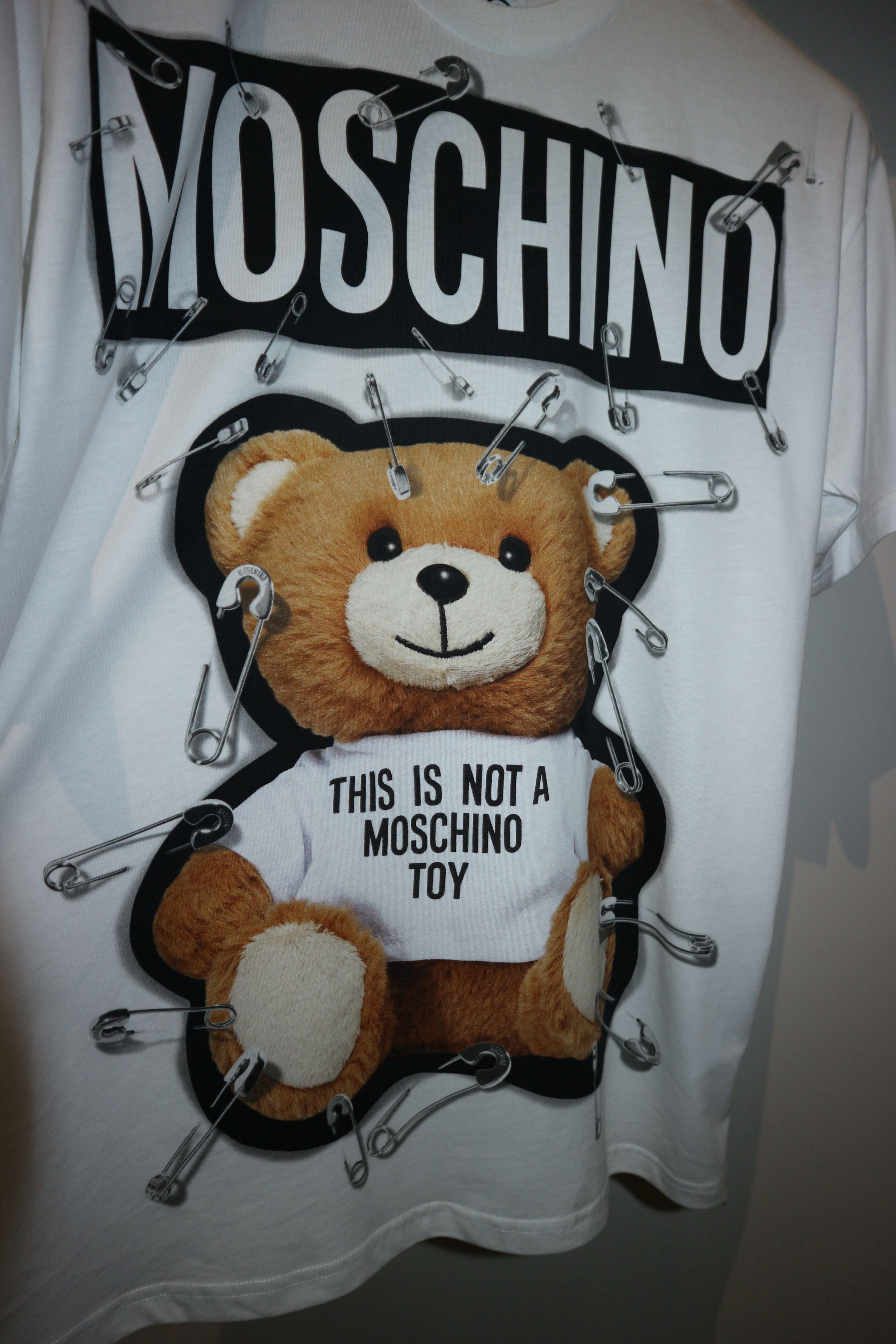 Moschino teddy bear safety pin t-shirt Size US XXS / EU 40 - 6 Thumbnail