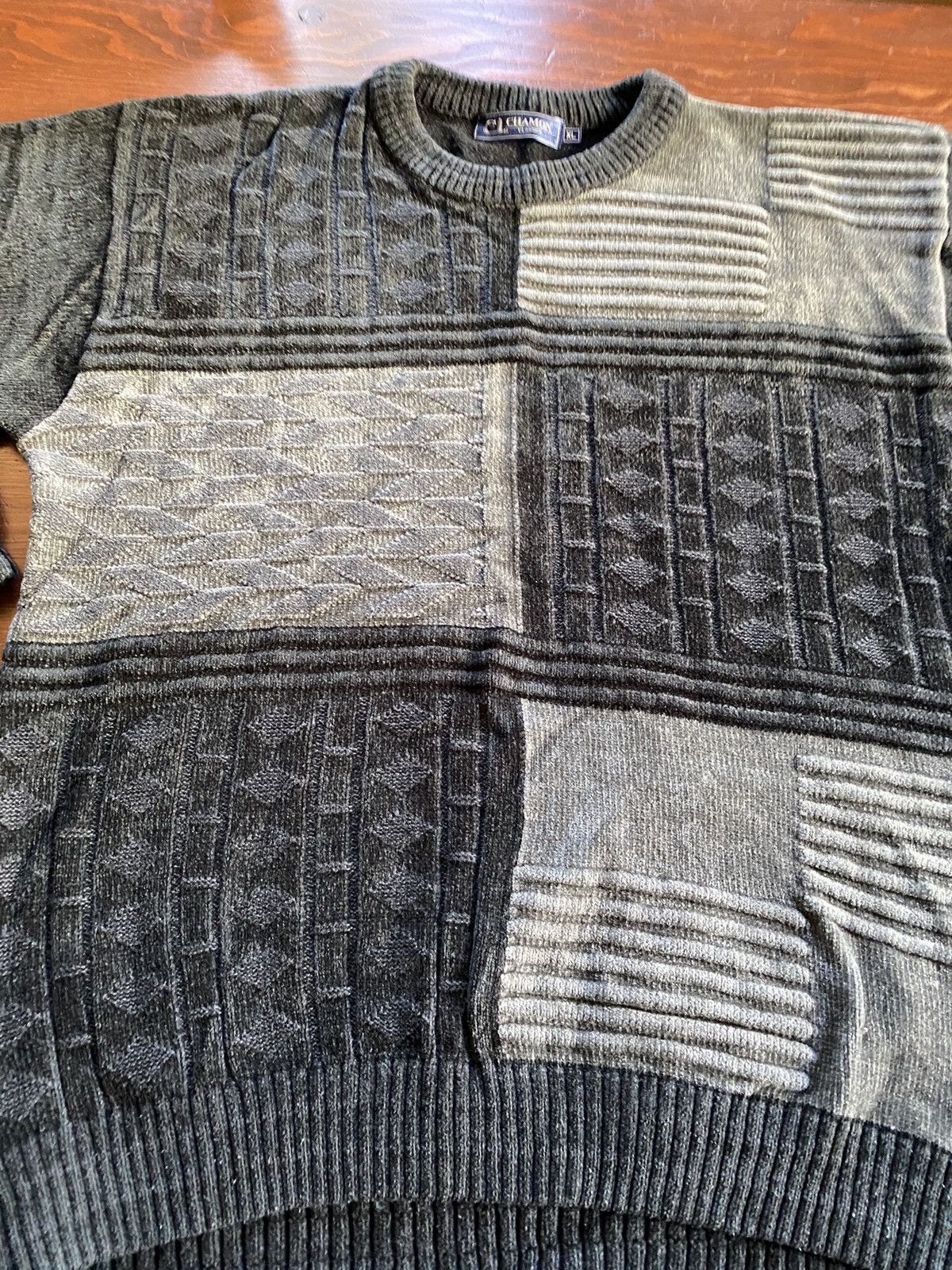 Vintage Vintage 90’s Chamon Chenille Faded Multi Panel Sweater Size US XL / EU 56 / 4 - 3 Thumbnail