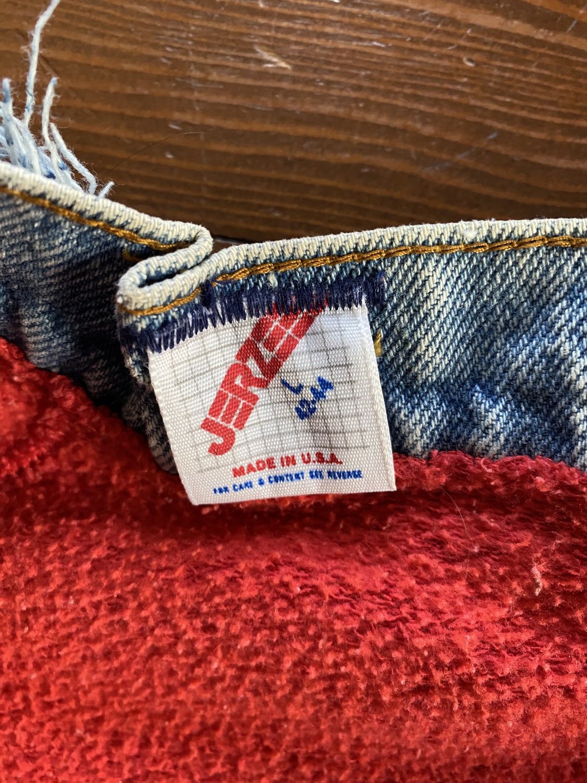 Levi's Vintage 80s Jerzees Levi’s Custom Raglan Crewneck Sweatshirt Size US M / EU 48-50 / 2 - 11 Thumbnail