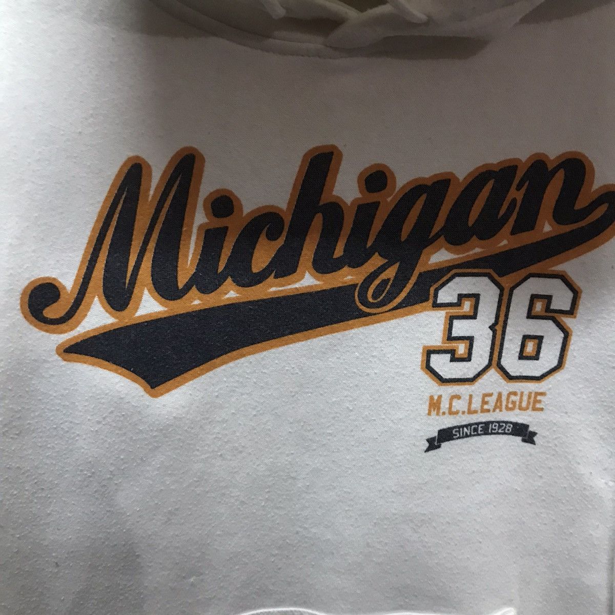 Japanese Brand Vintage Michigan Hoodie Sweatshirt Big Logo Michigan Size US M / EU 48-50 / 2 - 2 Thumbnail
